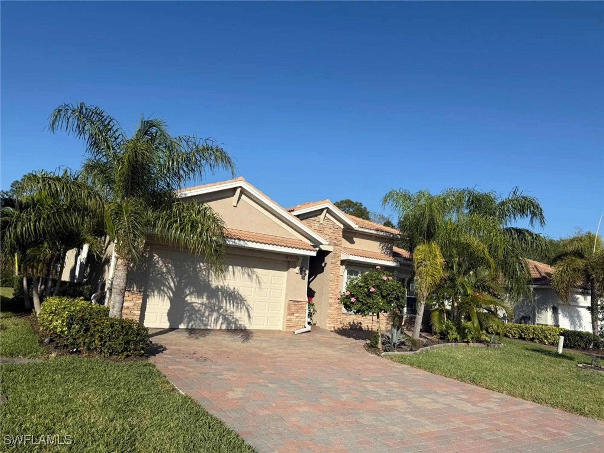 Property Slideshow image 43 of 45 | 3157 apple blossom dr, Alva, FL, 33920