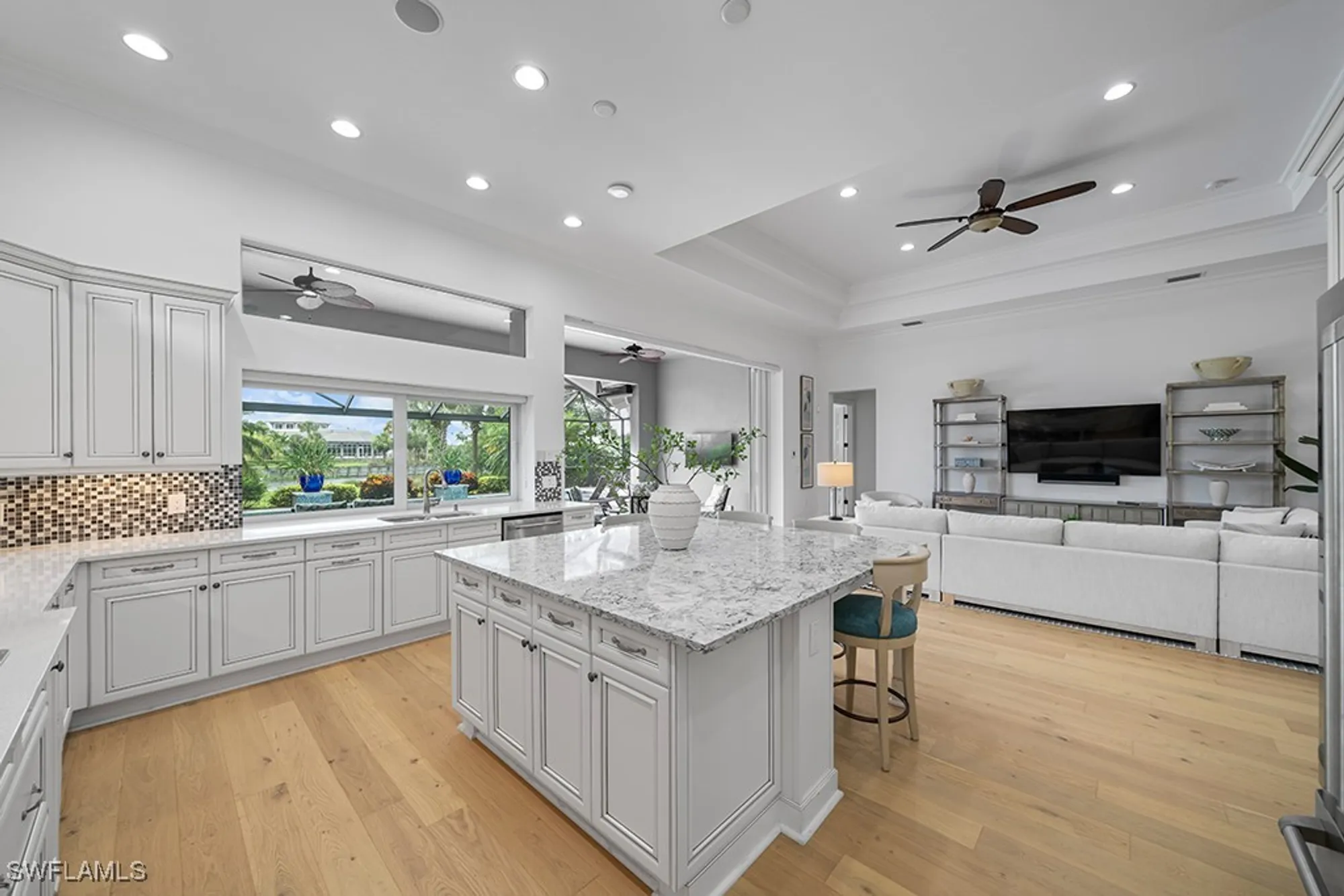Property Slideshow image 15 of 46 | 5154 andros dr, Naples, FL, 34113