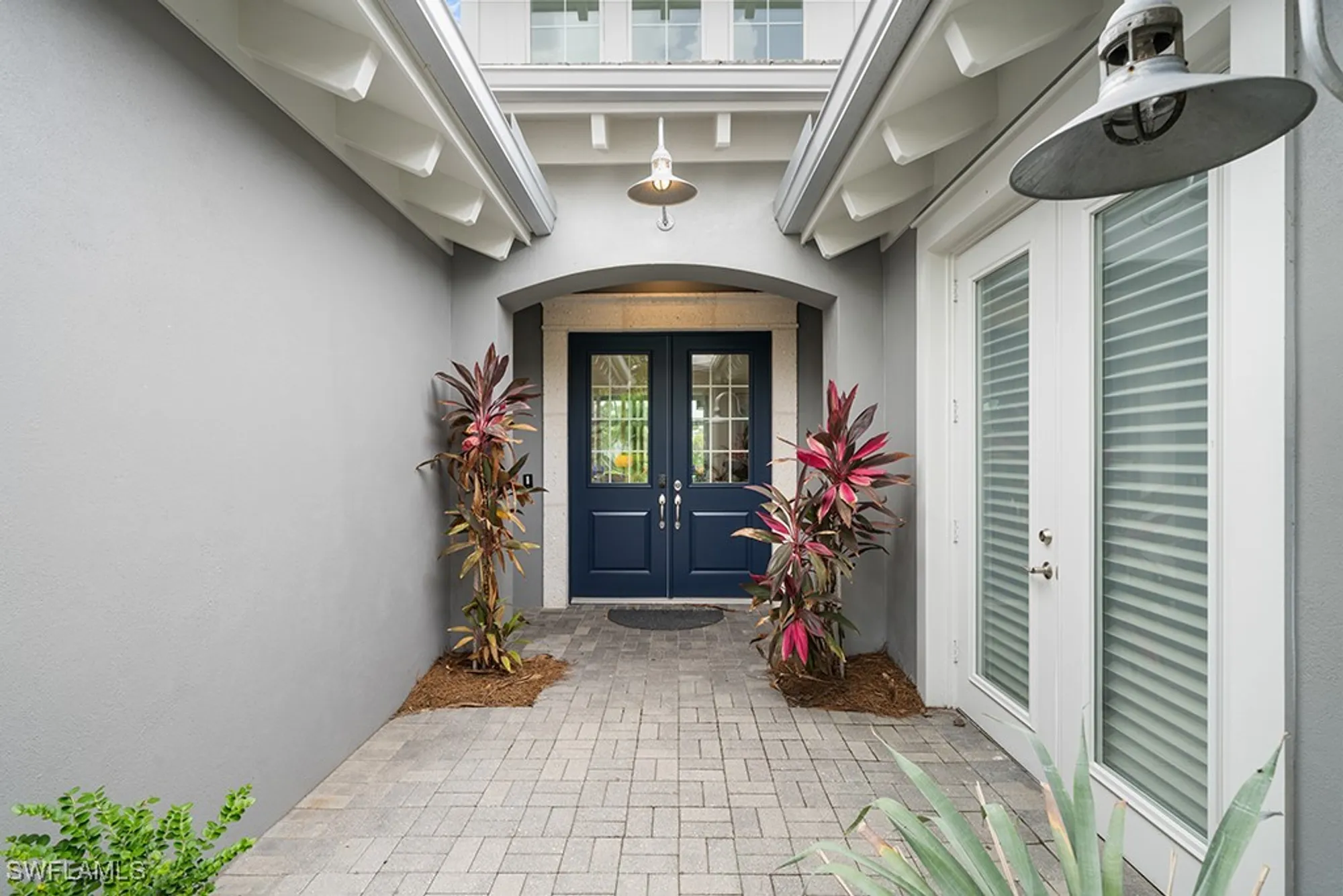 Property Slideshow image 34 of 46 | 5154 andros dr, Naples, FL, 34113