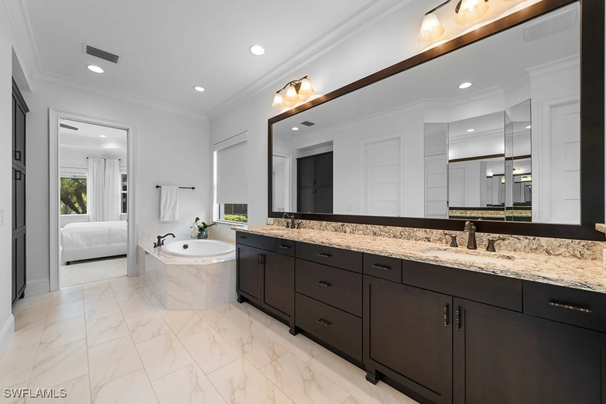 Property Slideshow image 32 of 46 | 5154 andros dr, Naples, FL, 34113