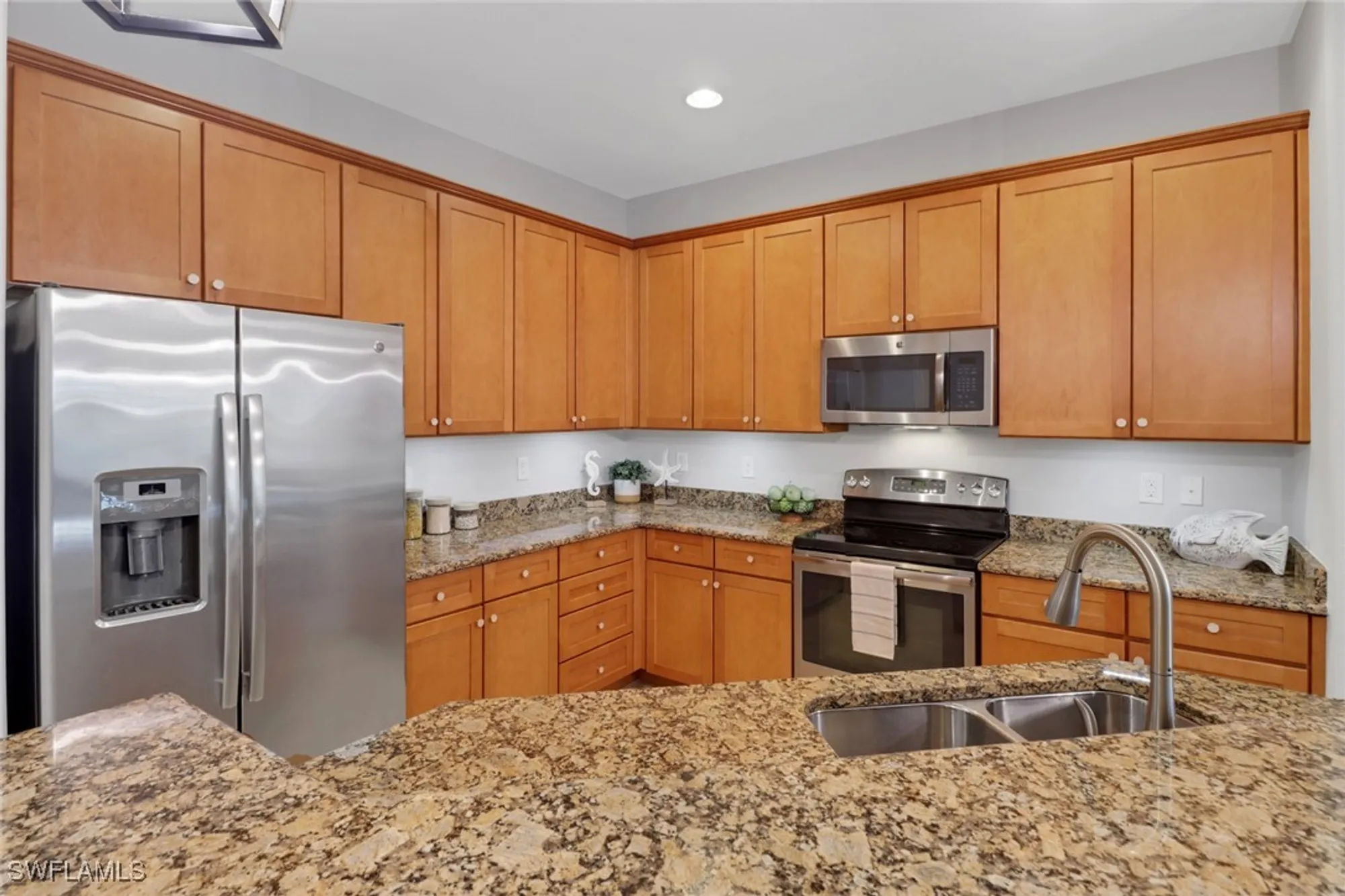 Property Slideshow image 12 of 40 | 9064 capistrano st 5005, Naples, FL, 34113