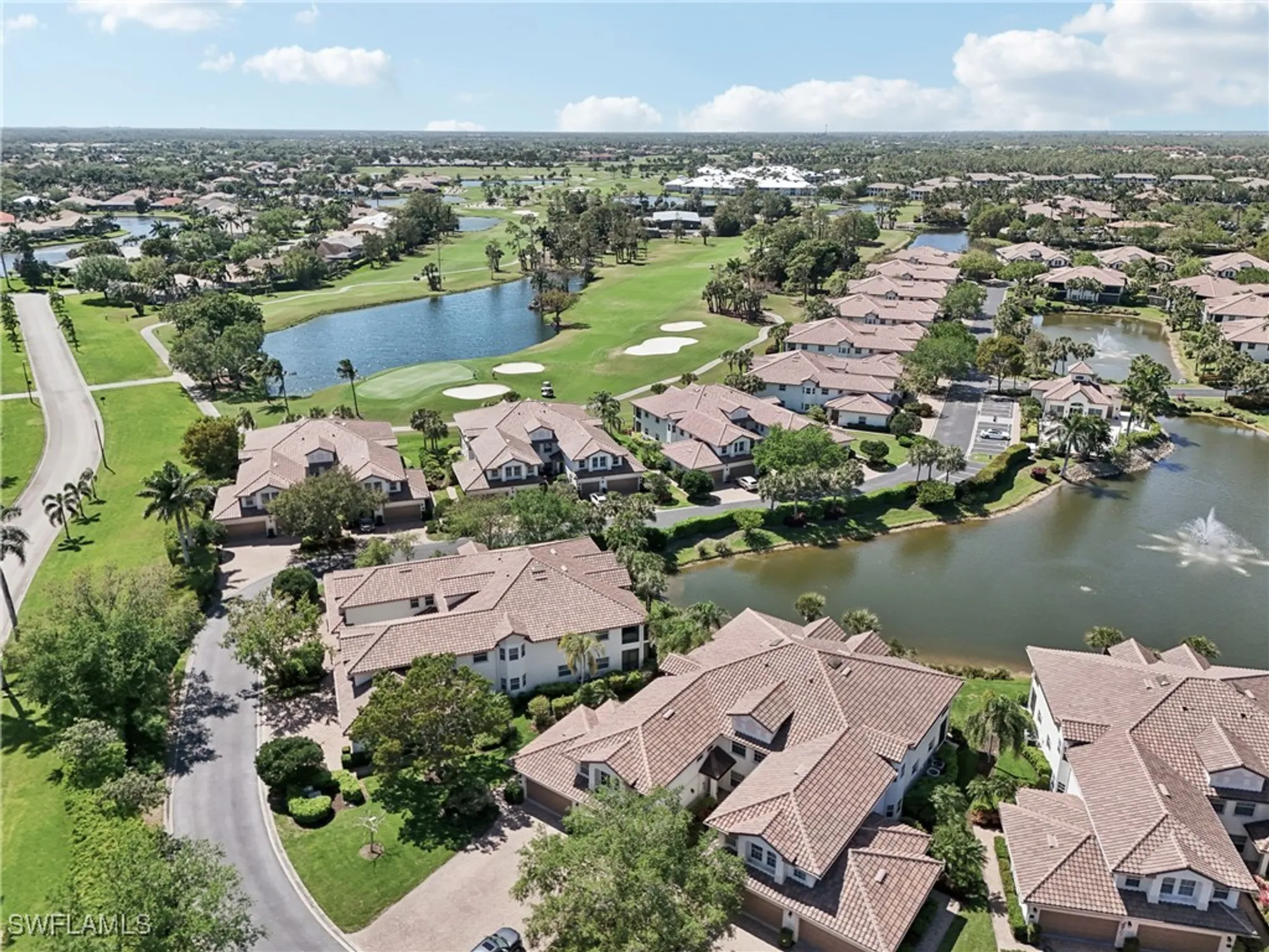 Property Slideshow image 26 of 39 | 8188 saratoga dr 703, Naples, FL, 34113