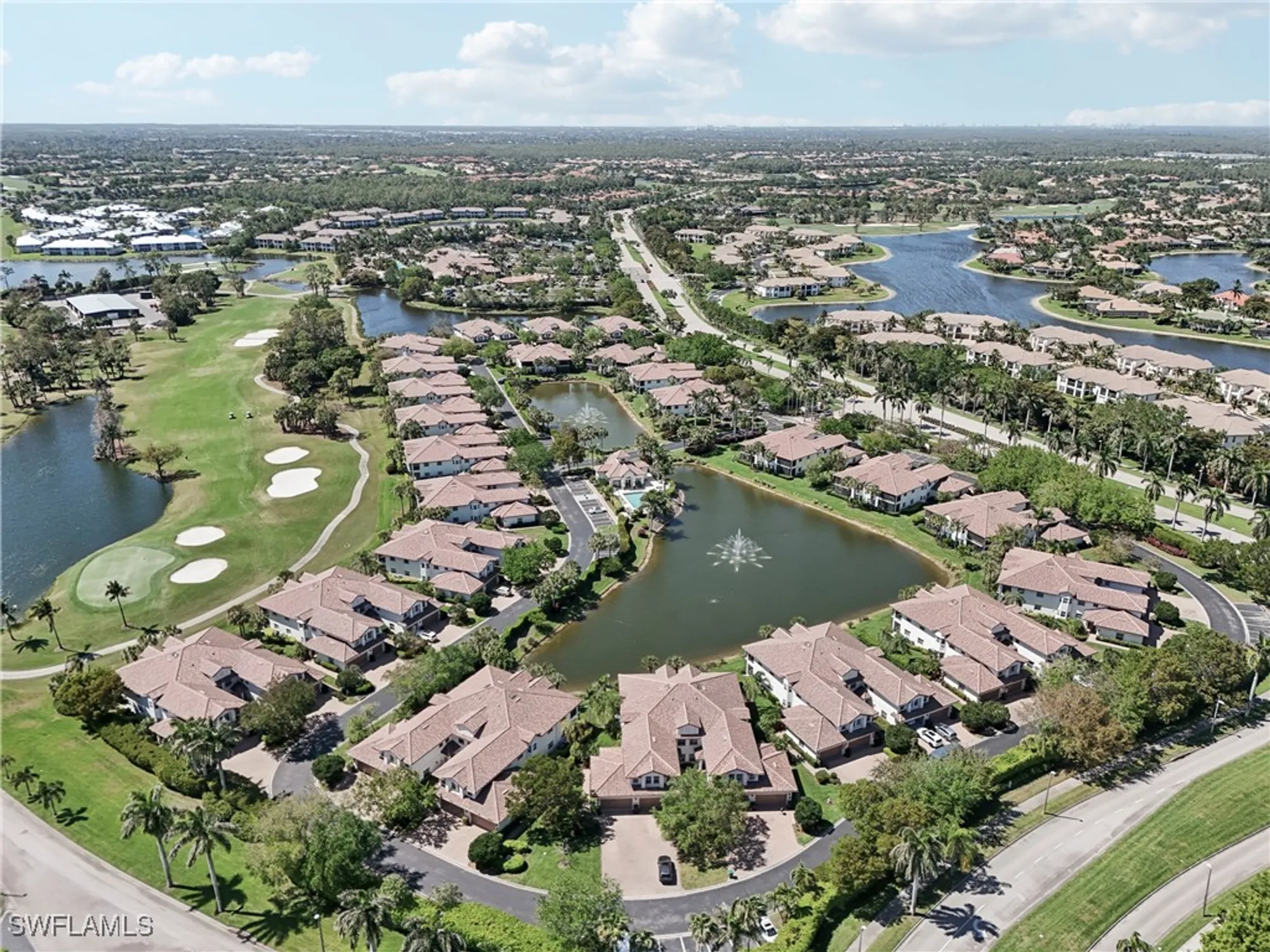 Property Slideshow image 27 of 39 | 8188 saratoga dr 703, Naples, FL, 34113