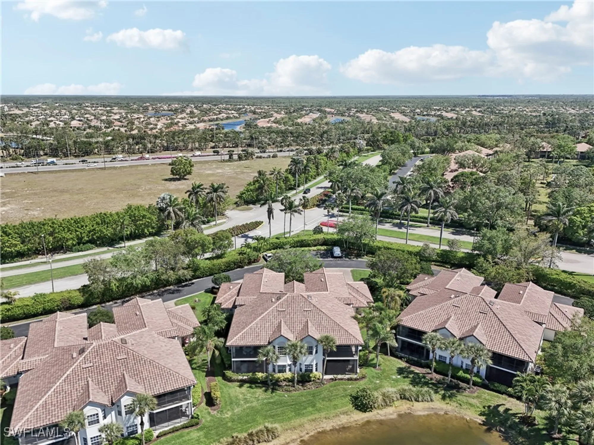 Property Slideshow image 29 of 39 | 8188 saratoga dr 703, Naples, FL, 34113