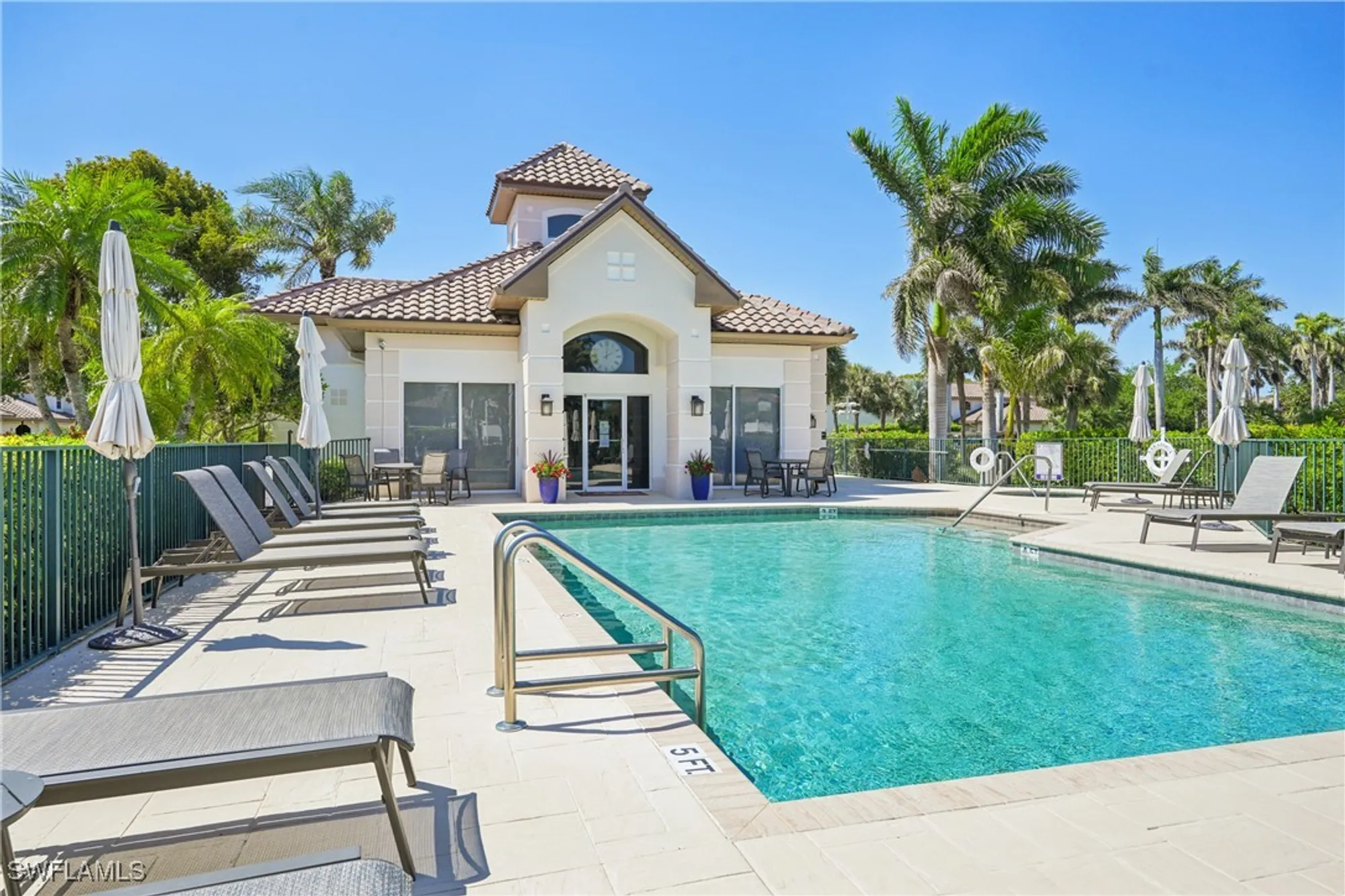 Property Slideshow image 34 of 39 | 8188 saratoga dr 703, Naples, FL, 34113