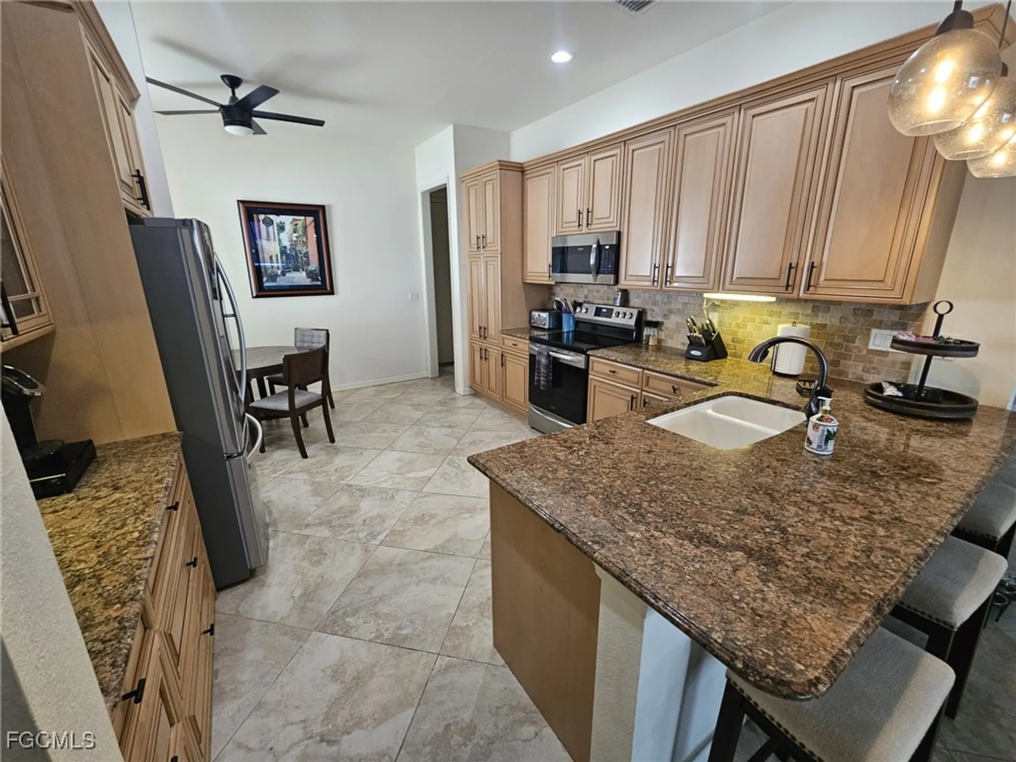 Property Slideshow image 27 of 38 | 9406 sun river way, Estero, FL, 33928