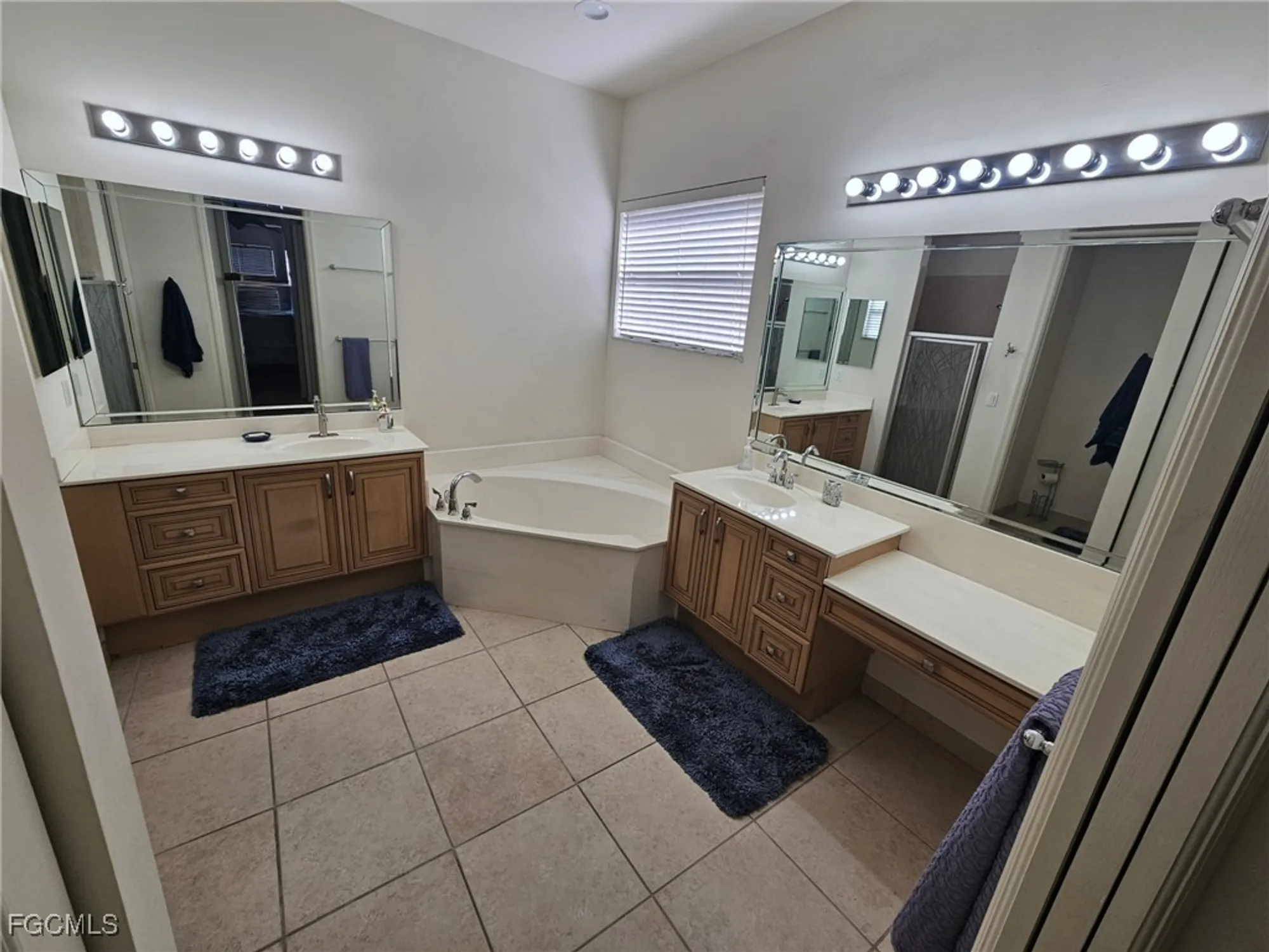 Property Slideshow image 33 of 38 | 9406 sun river way, Estero, FL, 33928