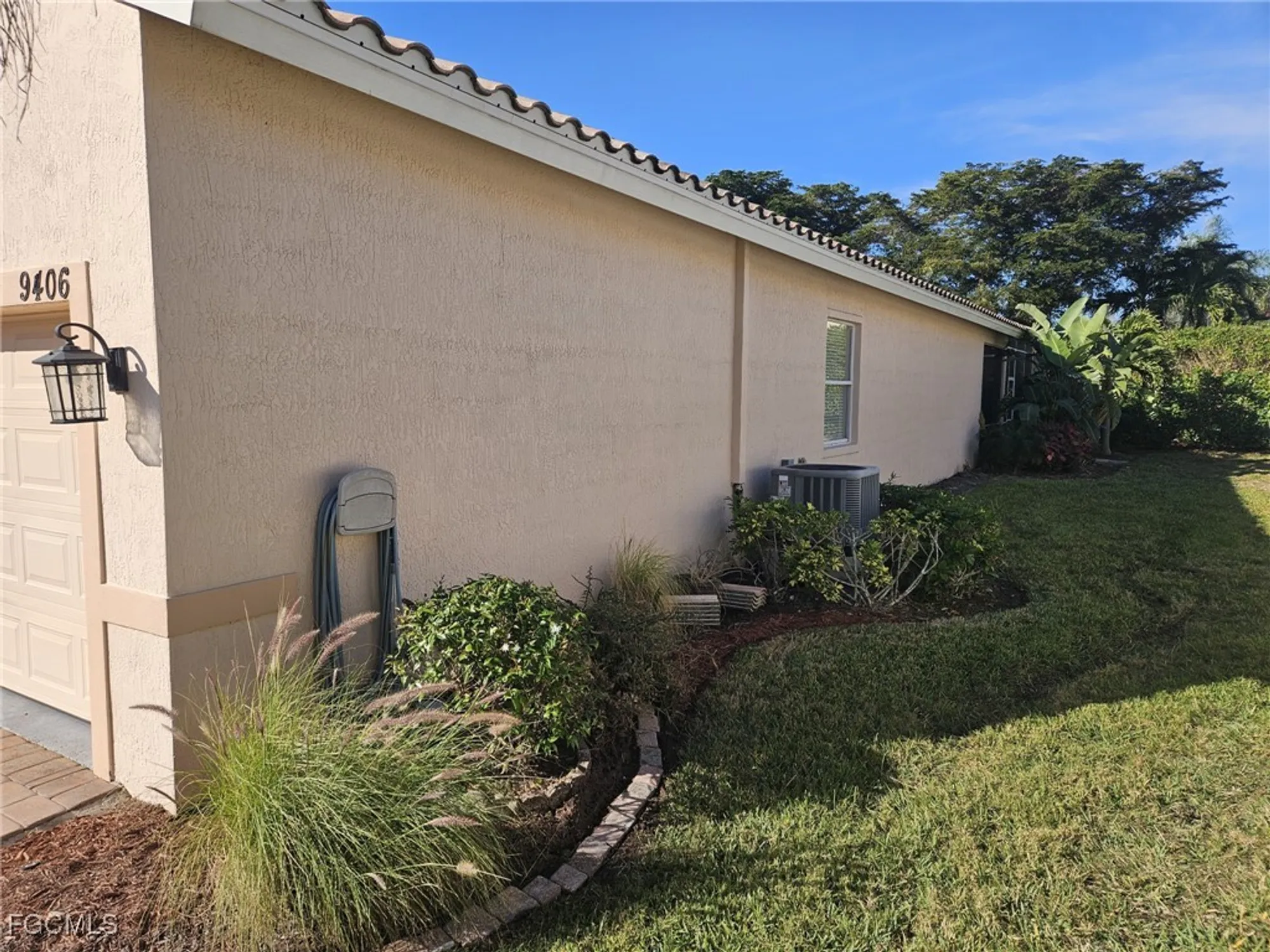 Property Slideshow image 4 of 38 | 9406 sun river way, Estero, FL, 33928