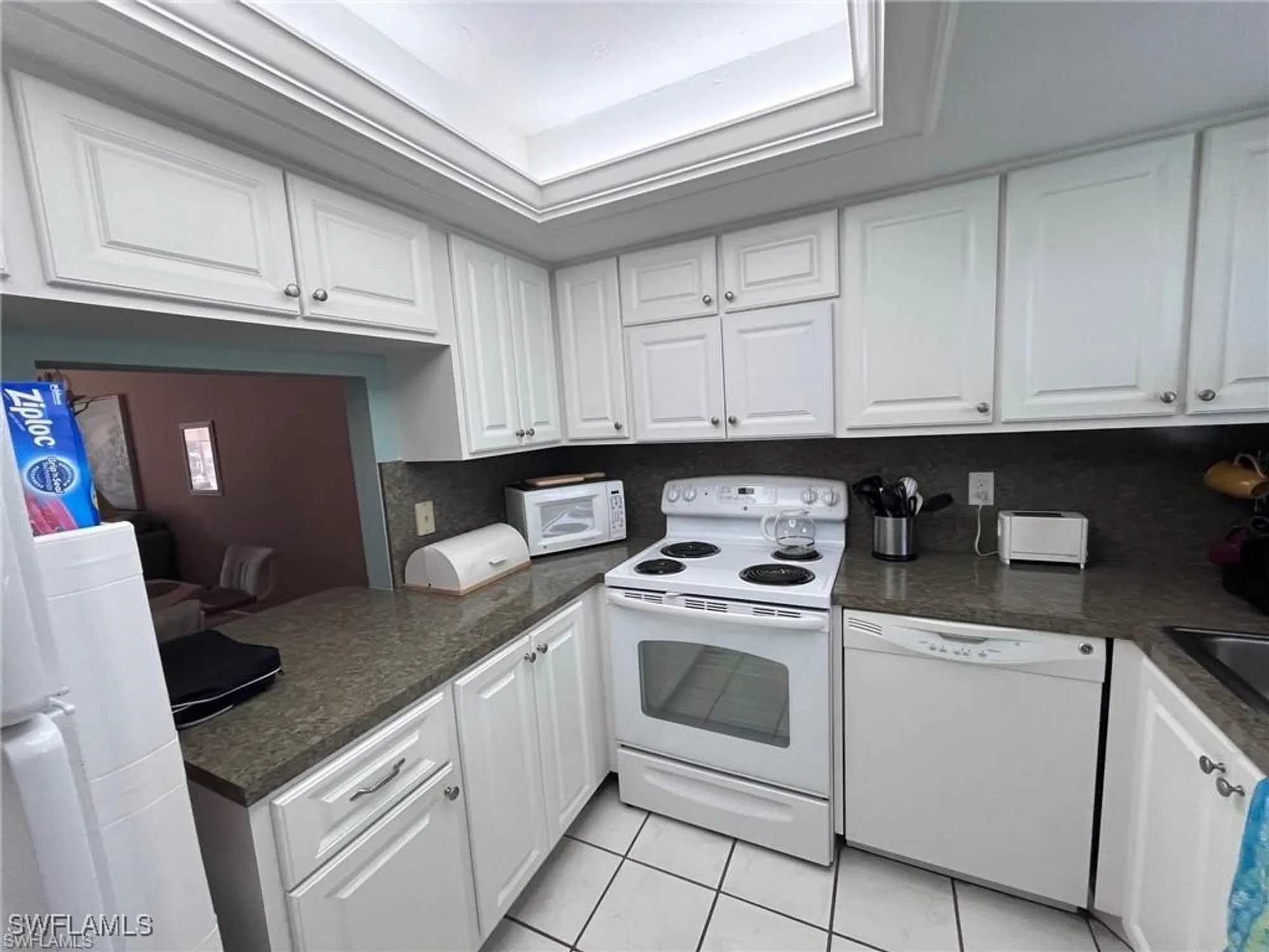 Property Slideshow image 10 of 17 | 401 charlemagne blvd apt 202c, Naples, FL, 34112