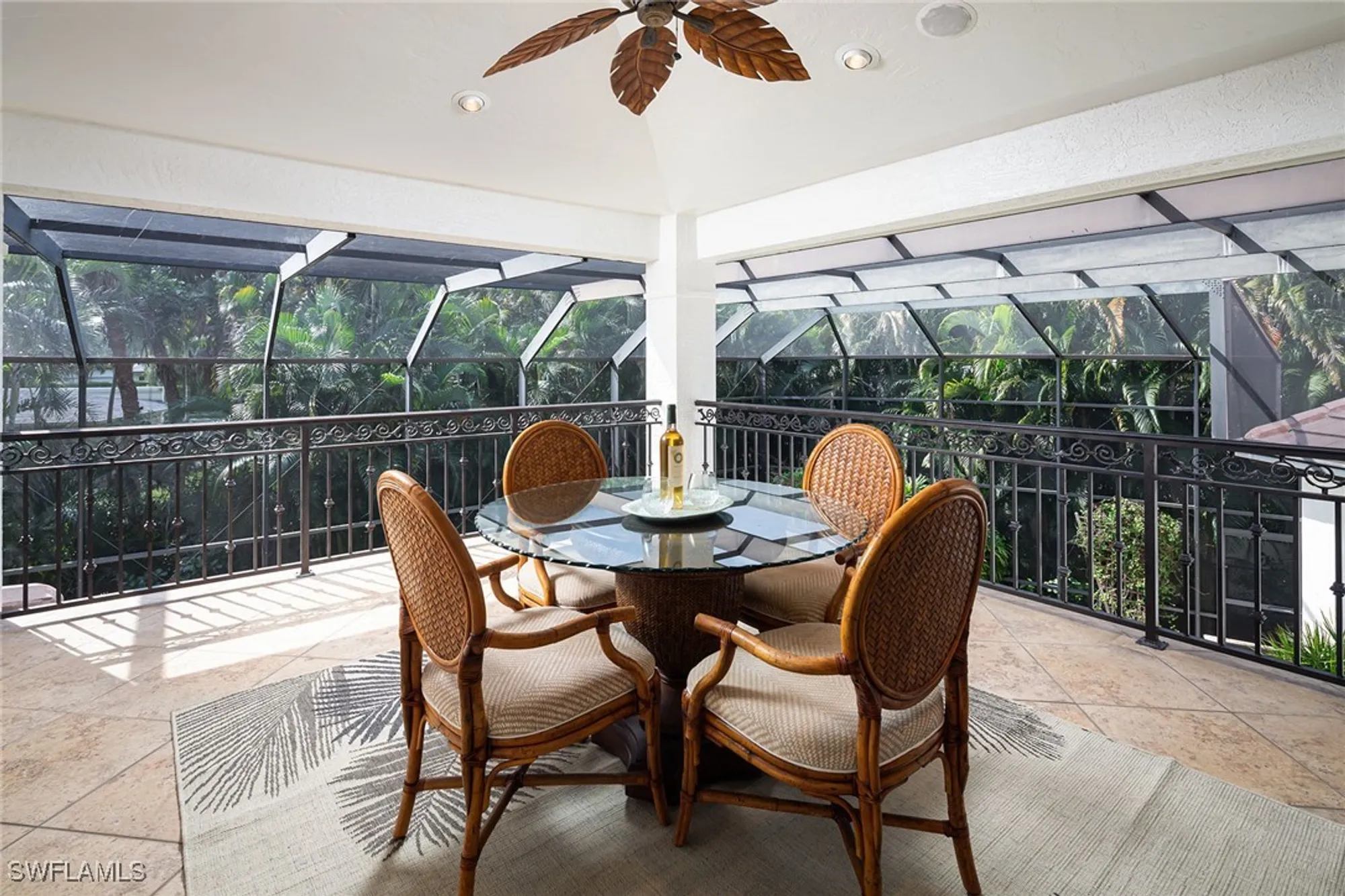 Property Slideshow image 30 of 40 | 614 bow line dr, Naples, FL, 34103
