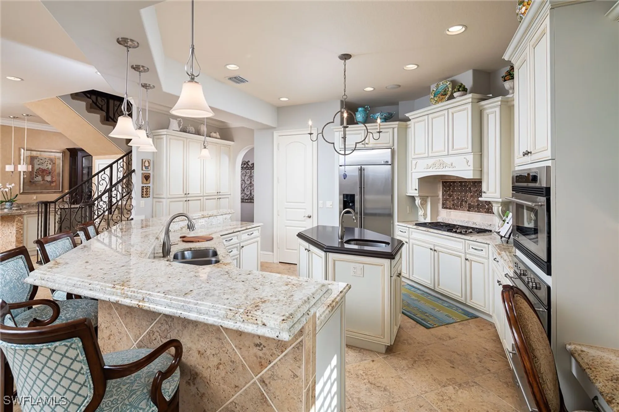 Property Slideshow image 7 of 40 | 614 bow line dr, Naples, FL, 34103