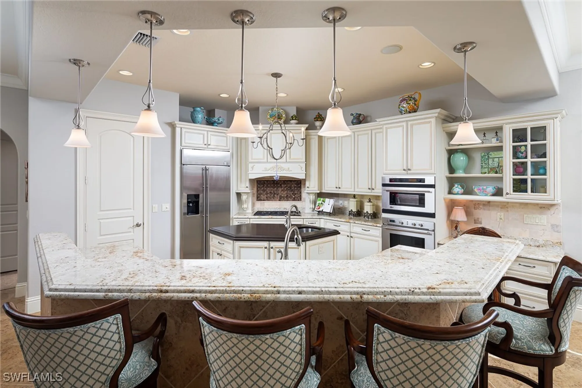 Property Slideshow image 8 of 40 | 614 bow line dr, Naples, FL, 34103