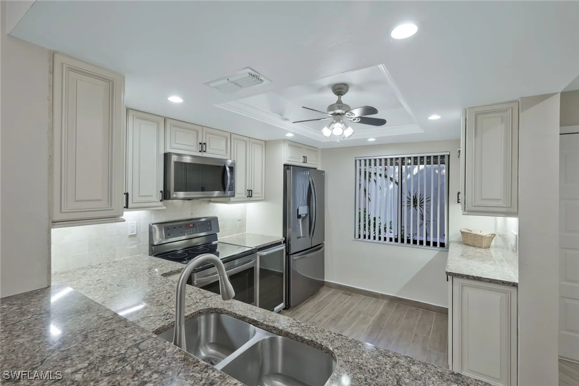 Property Slideshow image 6 of 25 | 11140 caravel cir apt 108, Fort Myers, FL, 33908