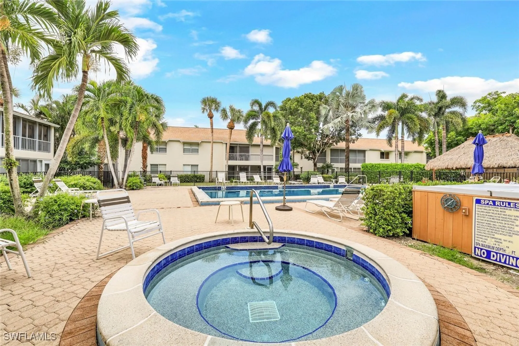Property Slideshow image 15 of 17 | 3200 binnacle dr b4, Naples, FL, 34103