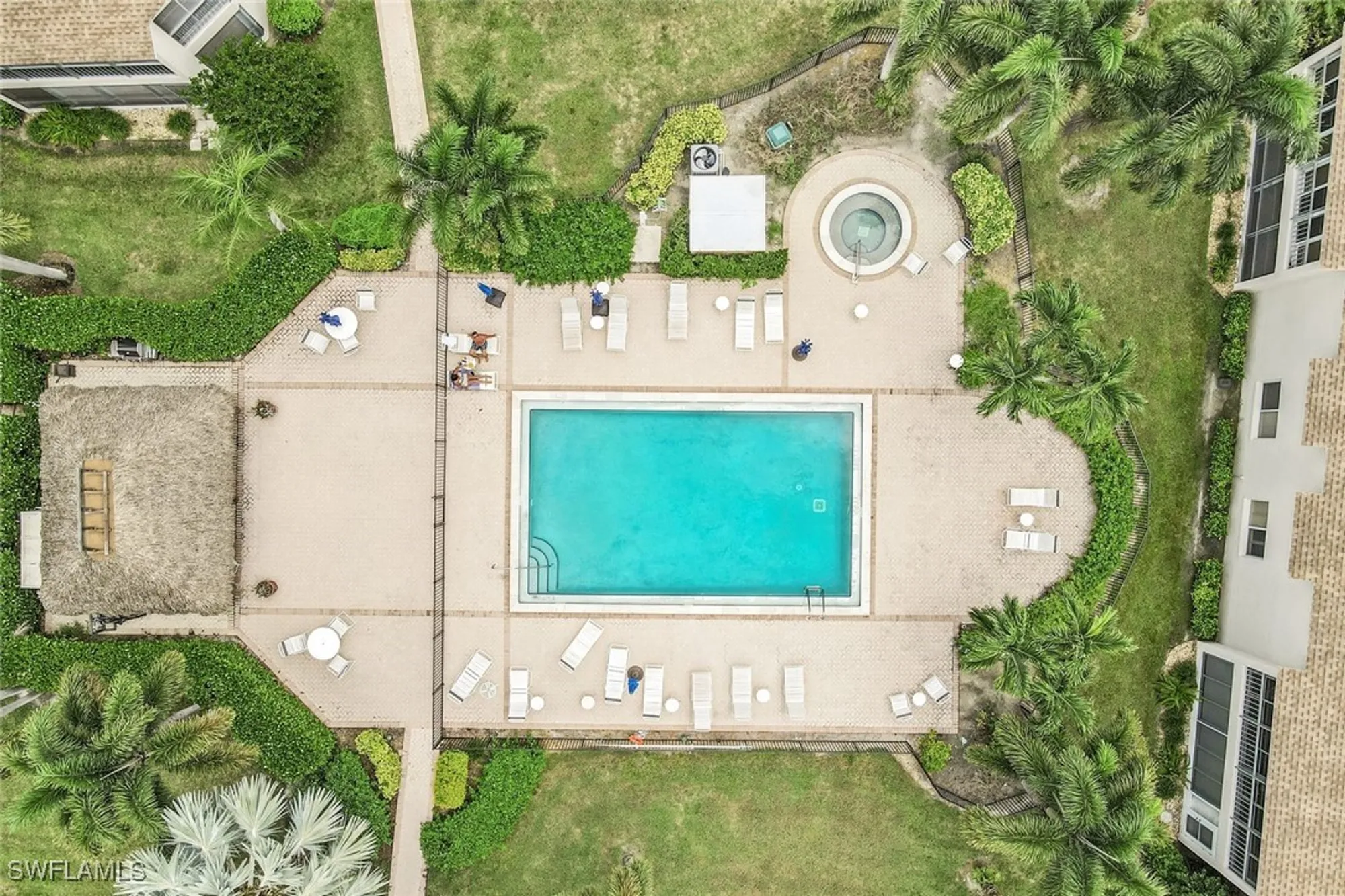 Property Slideshow image 16 of 17 | 3200 binnacle dr b4, Naples, FL, 34103