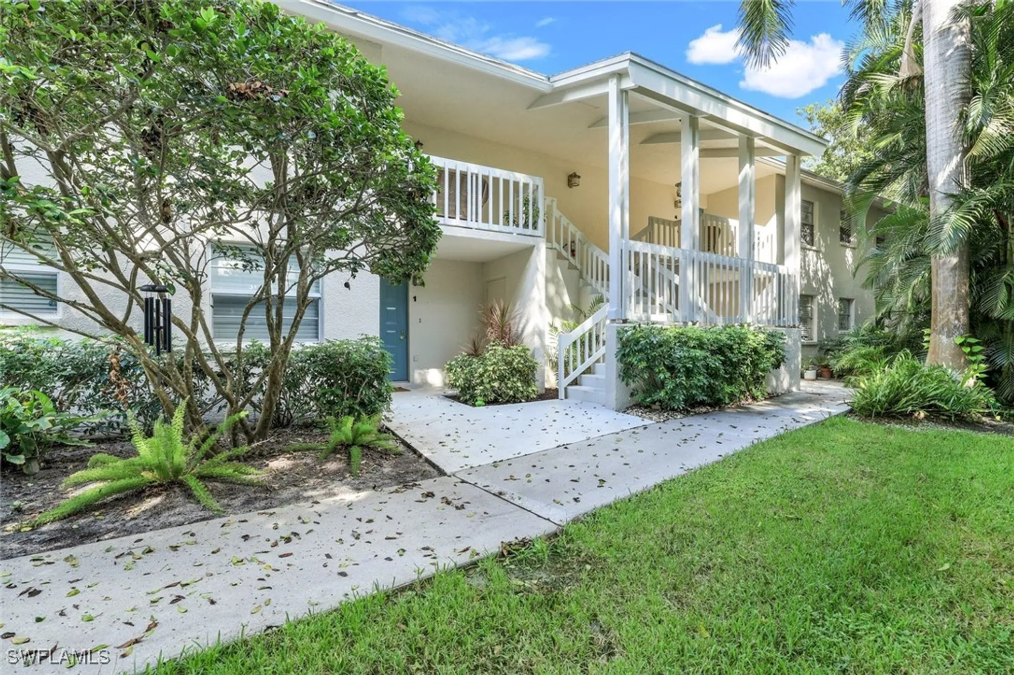 Property Slideshow image 17 of 17 | 3200 binnacle dr b4, Naples, FL, 34103