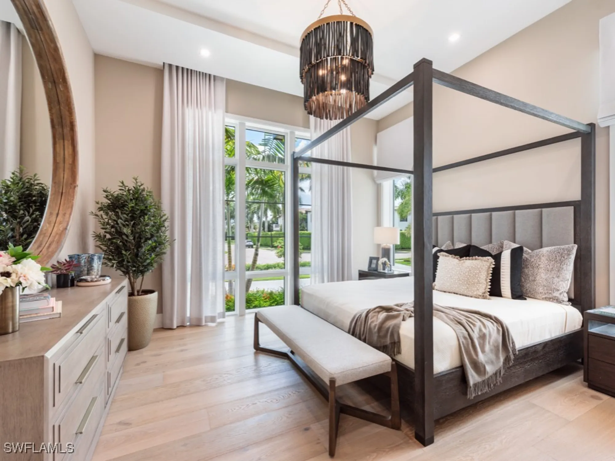 Property Slideshow image 27 of 48 | 349 colony dr, Naples, FL, 34108