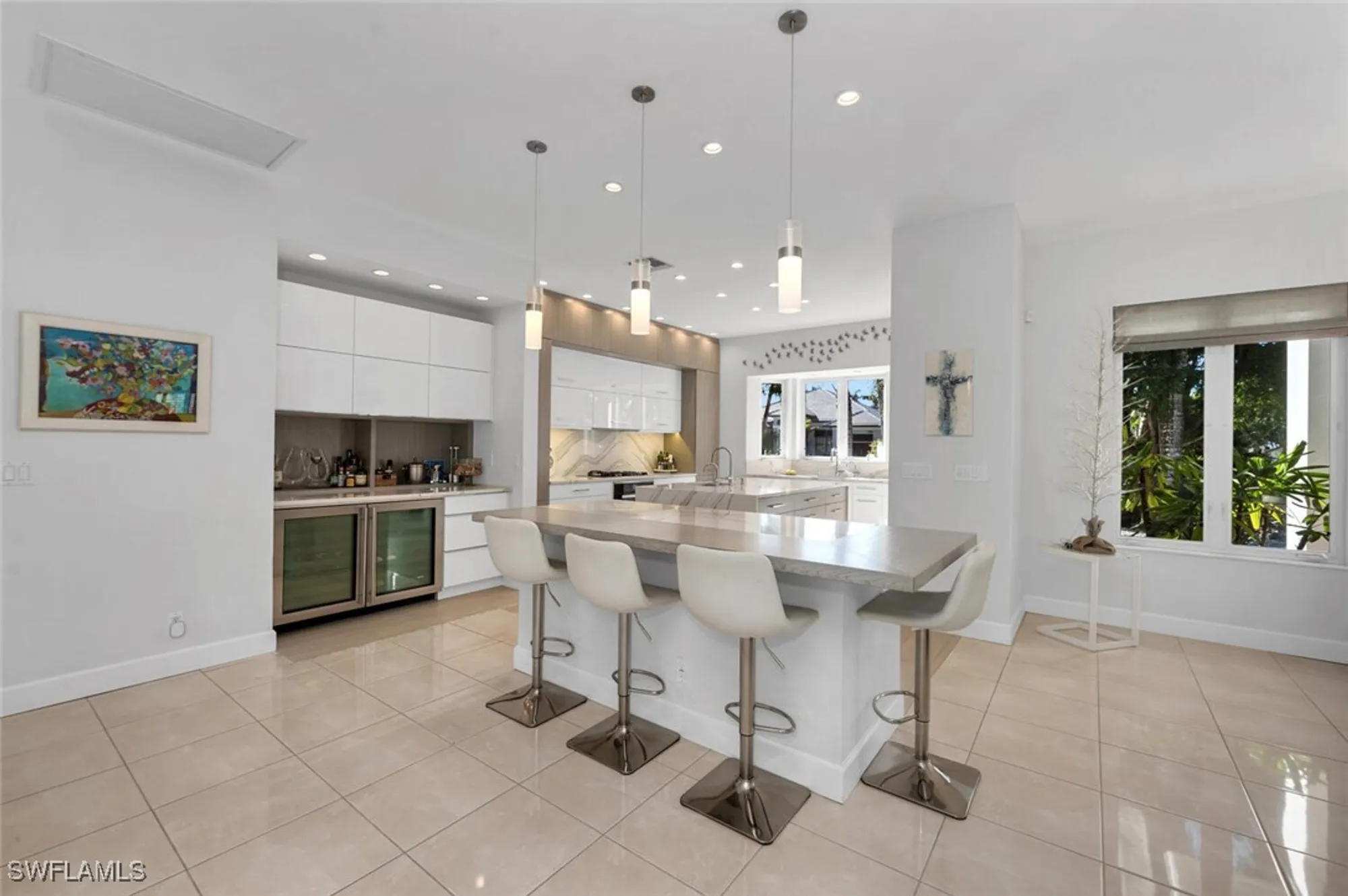 Property Slideshow image 13 of 35 | 405 rudder rd, Naples, FL, 34102