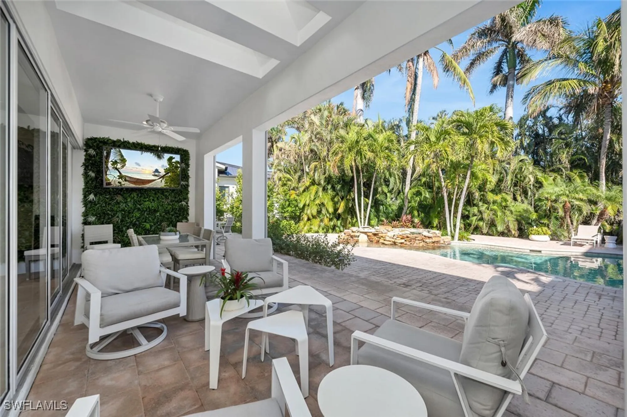 Property Slideshow image 26 of 35 | 405 rudder rd, Naples, FL, 34102
