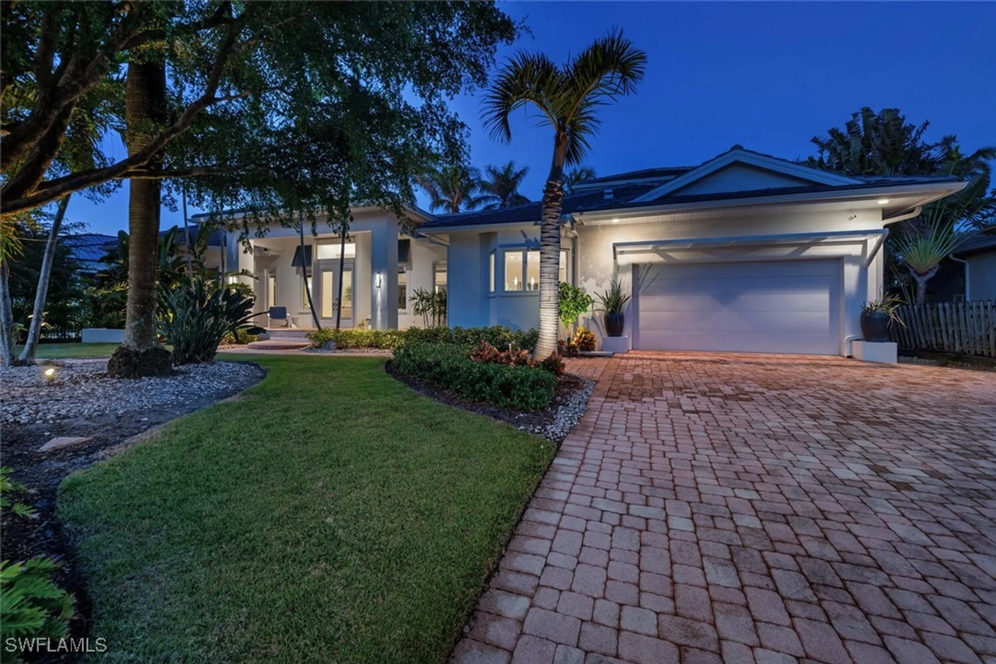 Property Slideshow image 30 of 35 | 405 rudder rd, Naples, FL, 34102