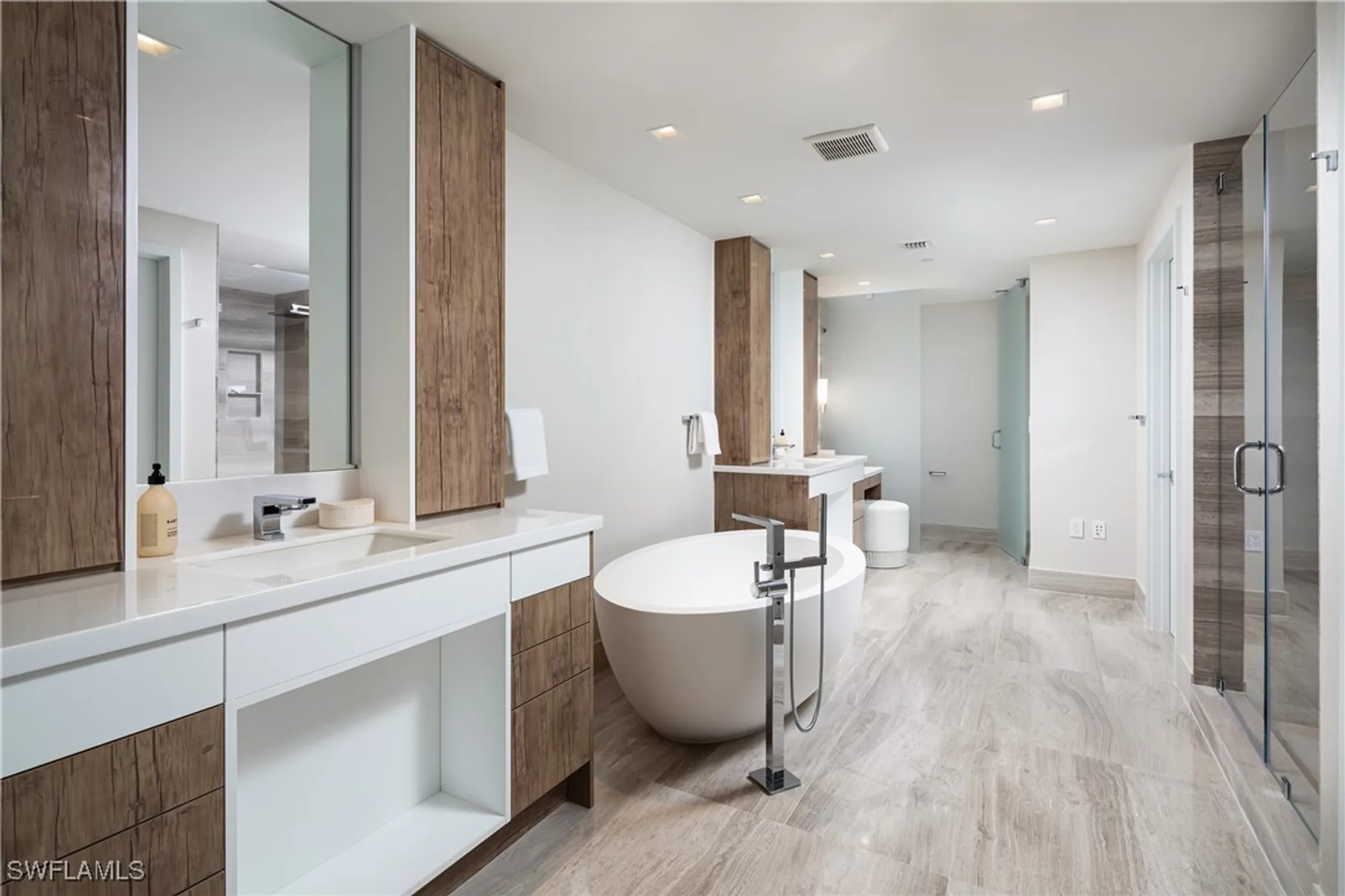 Property Slideshow image 11 of 33 | 6897 grenadier blvd 1602, Naples, FL, 34108