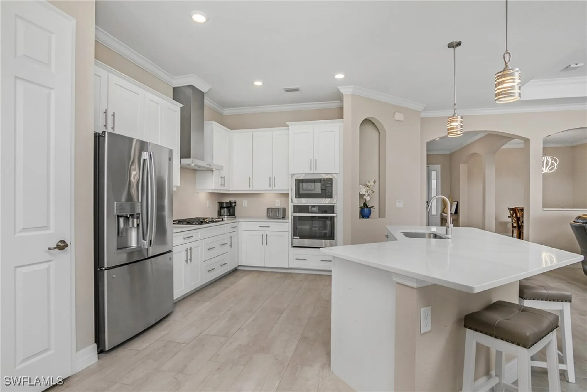 Property Slideshow image 14 of 34 | 13504 blue bay cir, Fort Myers, FL, 33913