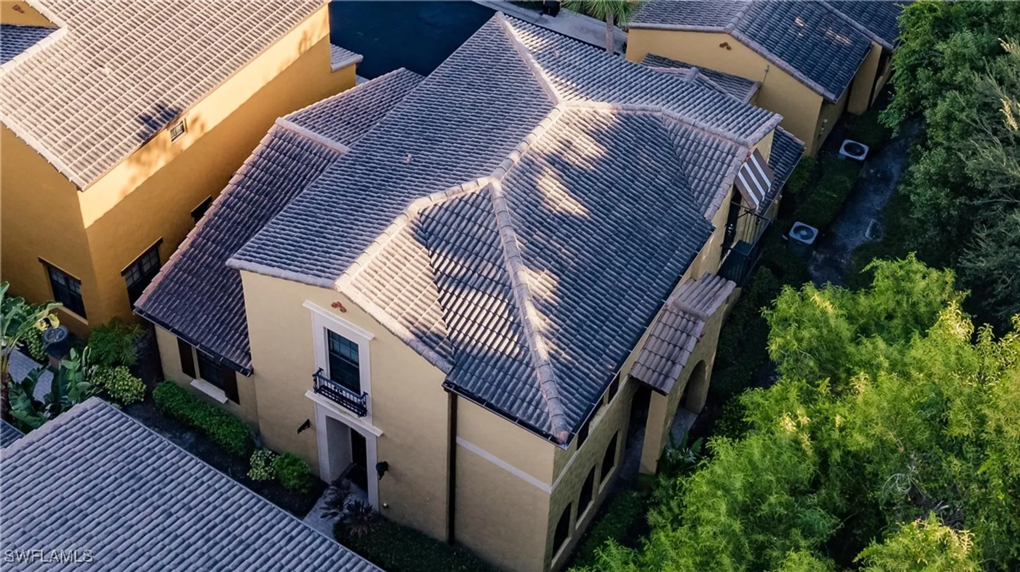 Property Slideshow image 38 of 47 | 9153 chula vista st 13204, Naples, FL, 34113