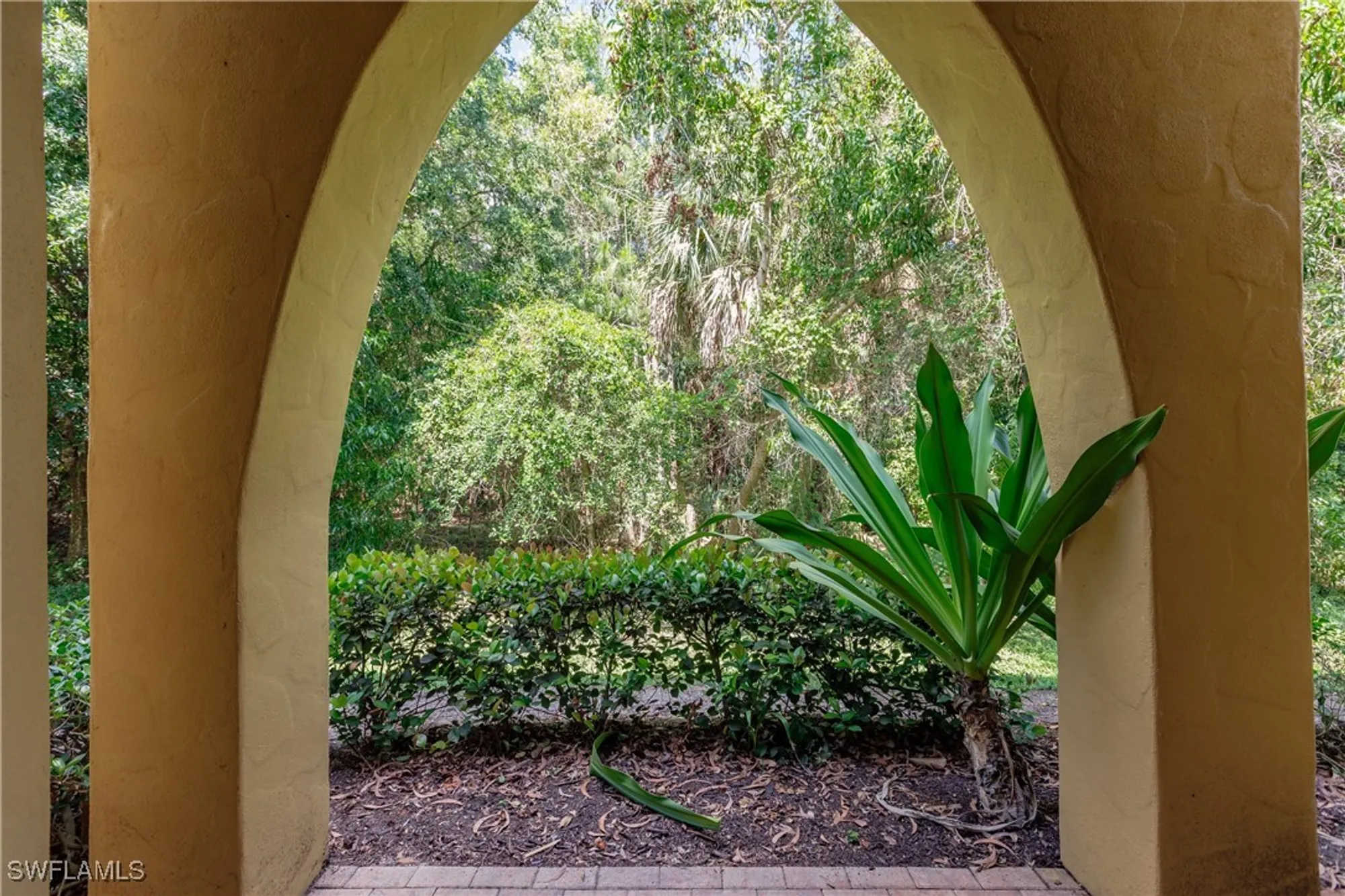 Property Slideshow image 31 of 47 | 9153 chula vista st 13204, Naples, FL, 34113