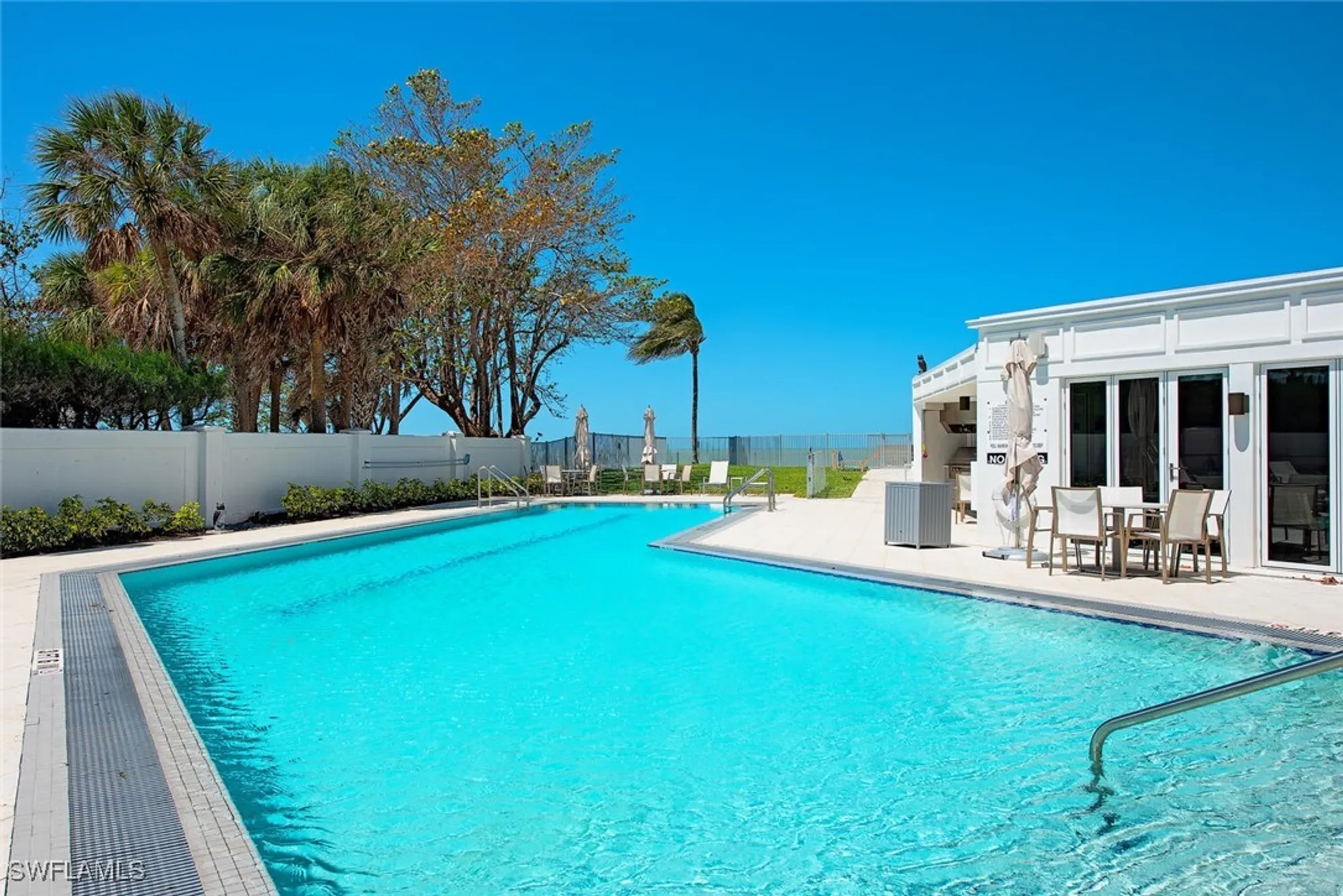 Property Slideshow image 12 of 18 | 3401 gulf shore blvd n apt 502, Naples, FL, 34103