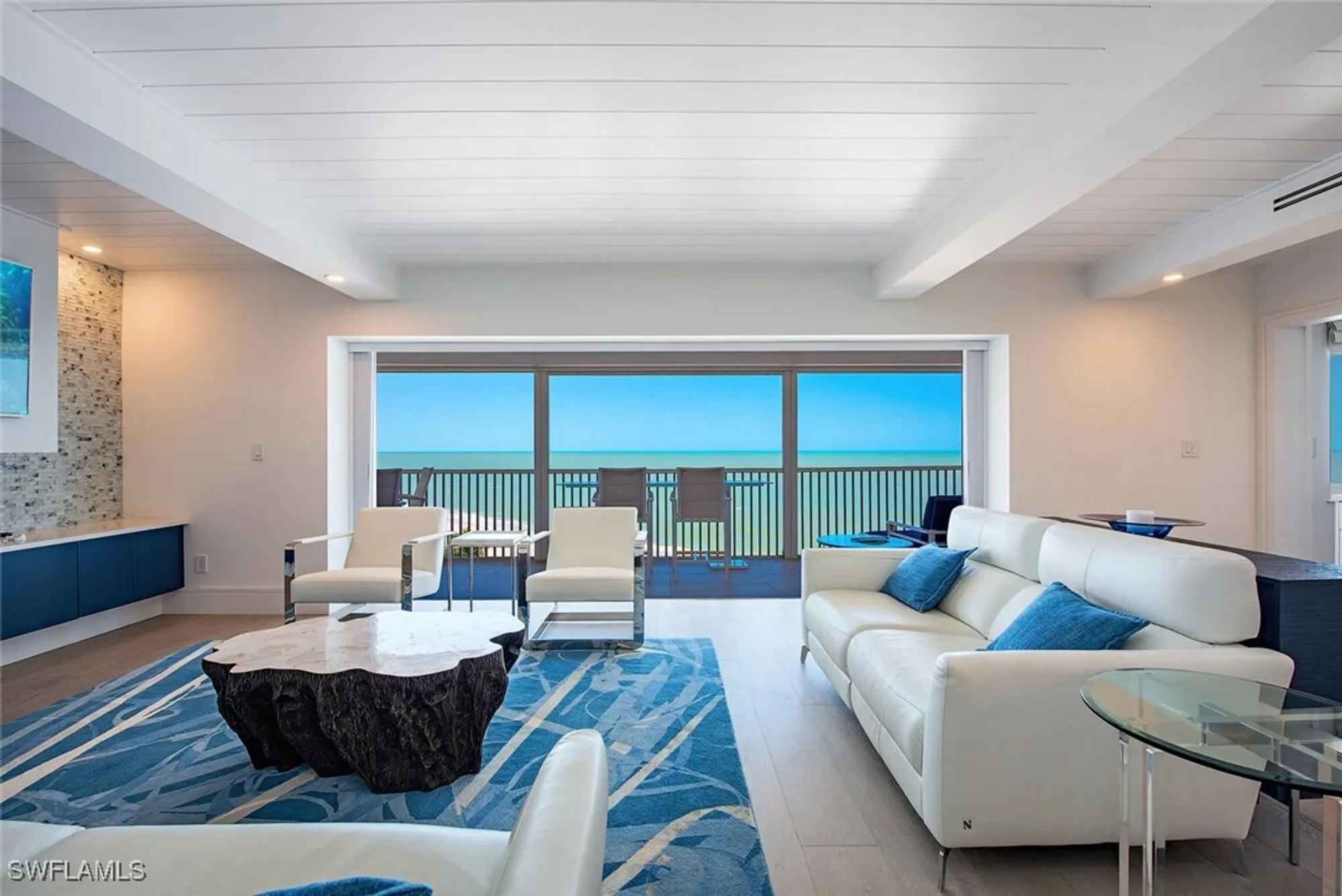 Property Slideshow image 5 of 18 | 3401 gulf shore blvd n apt 502, Naples, FL, 34103
