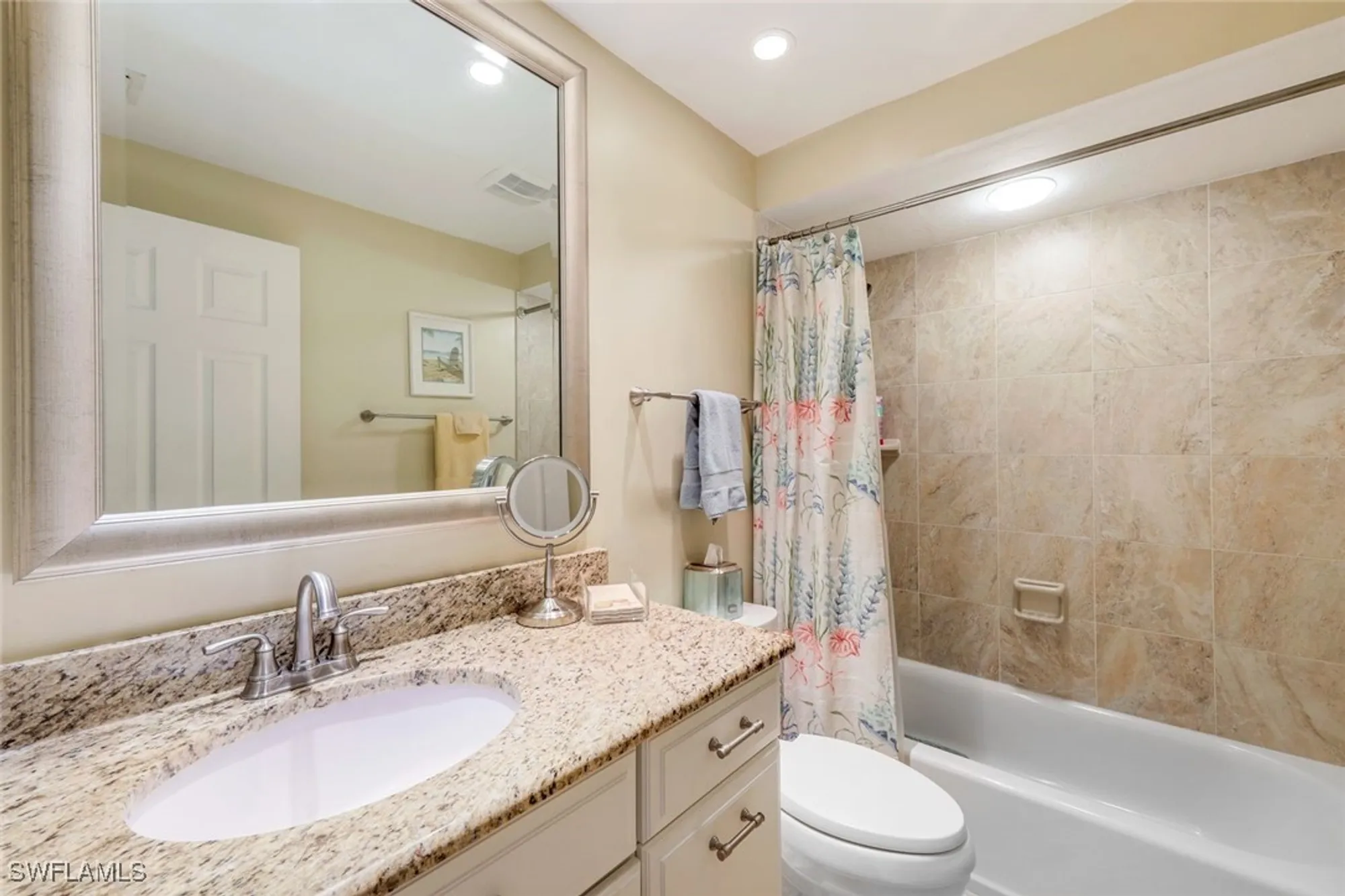 Property Slideshow image 17 of 29 | 3280 crossings ct 21, Bonita Springs, FL, 34134