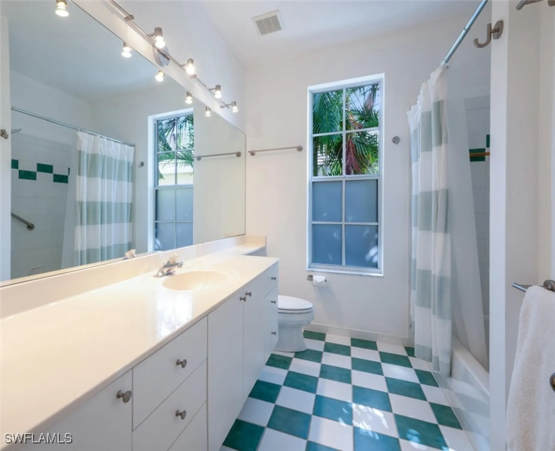 Property Slideshow image 21 of 33 | 134 san rafael ln, Naples, FL, 34119