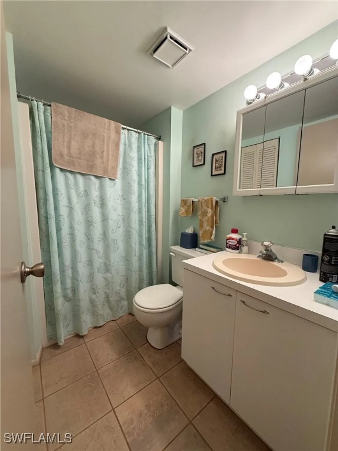 Property Slideshow image 4 of 11 | 7406 lake breeze dr 612, Fort Myers, FL, 33907
