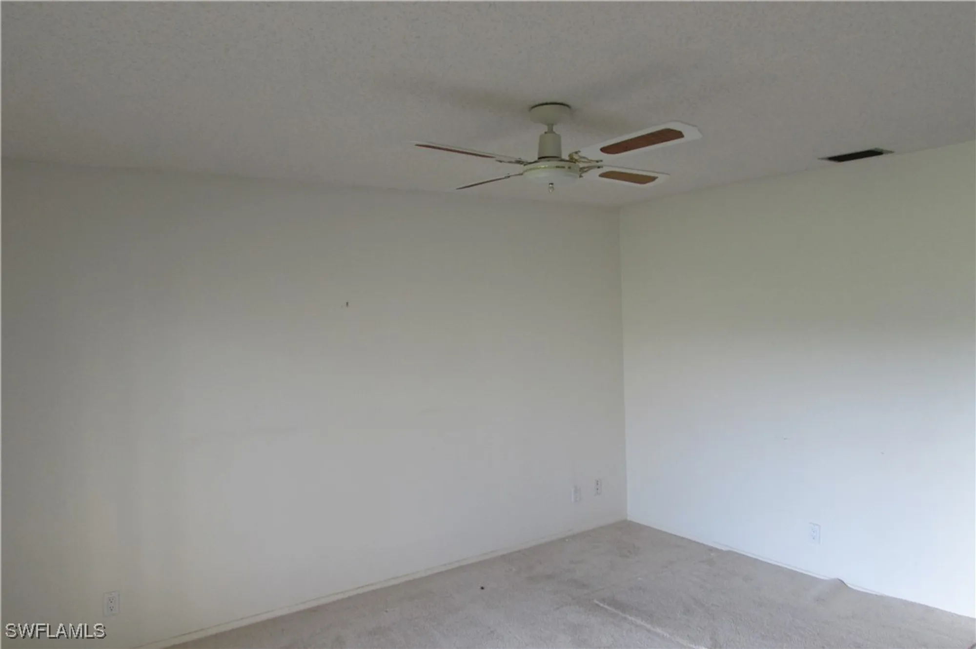 Property Slideshow image 21 of 30 | 1727 bent tree cir, Fort Myers, FL, 33907