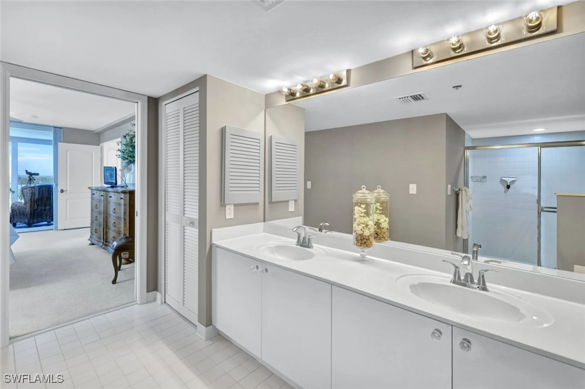 Property Slideshow image 17 of 41 | 6585 nicholas blvd apt 404, Naples, FL, 34108