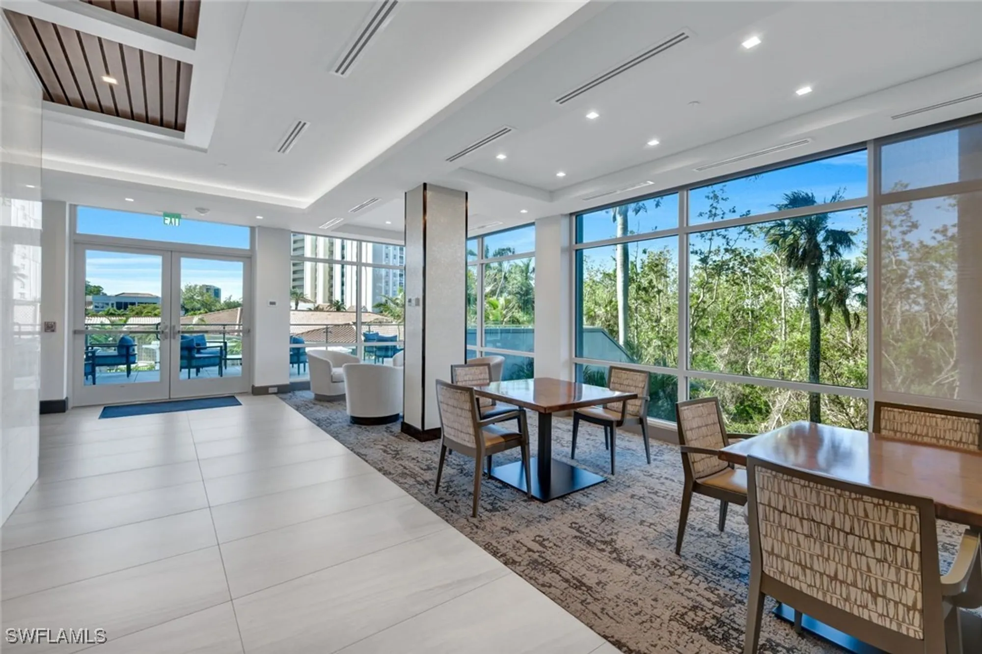 Property Slideshow image 32 of 41 | 6585 nicholas blvd apt 404, Naples, FL, 34108