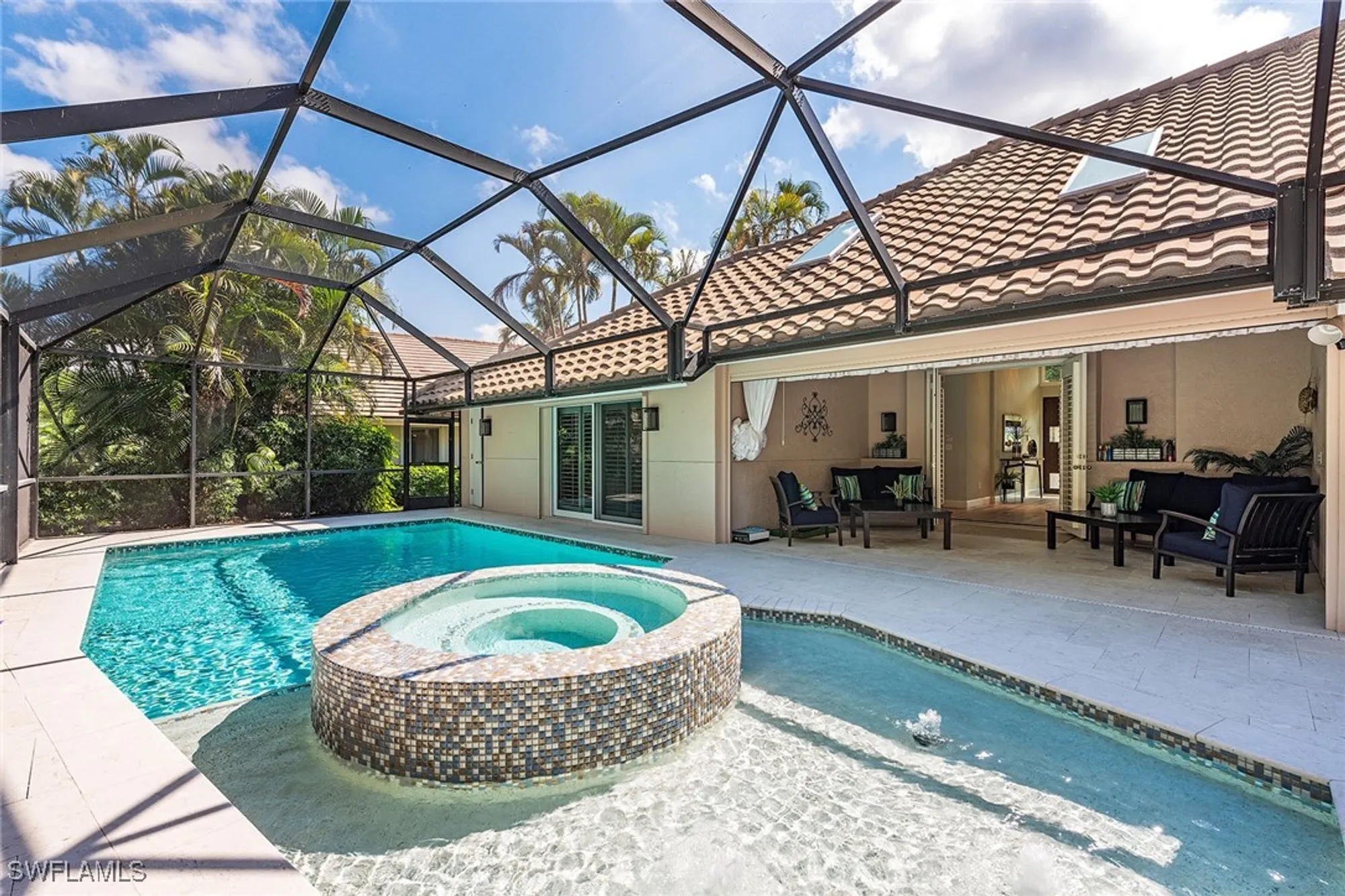 Property Slideshow image 18 of 18 | 805 pine village ln, Naples, FL, 34108