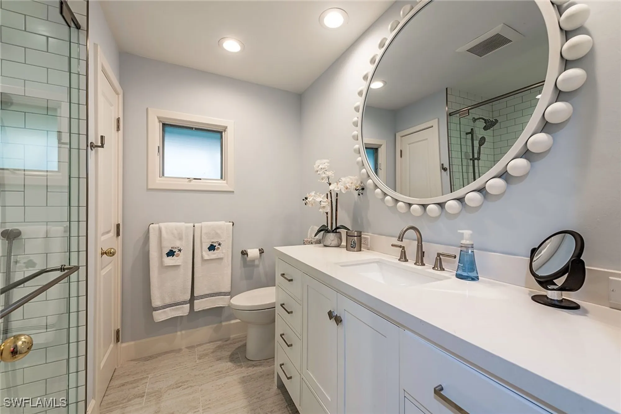 Property Slideshow image 13 of 18 | 805 pine village ln, Naples, FL, 34108