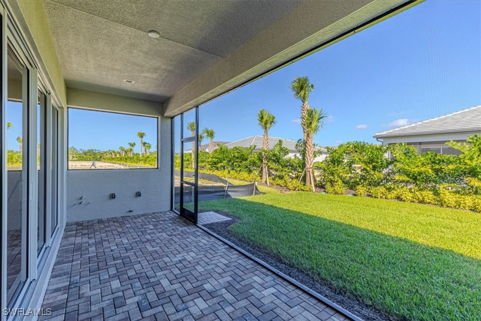 Property Slideshow image 28 of 30 | 2749 durham cir, Naples, FL, 34112