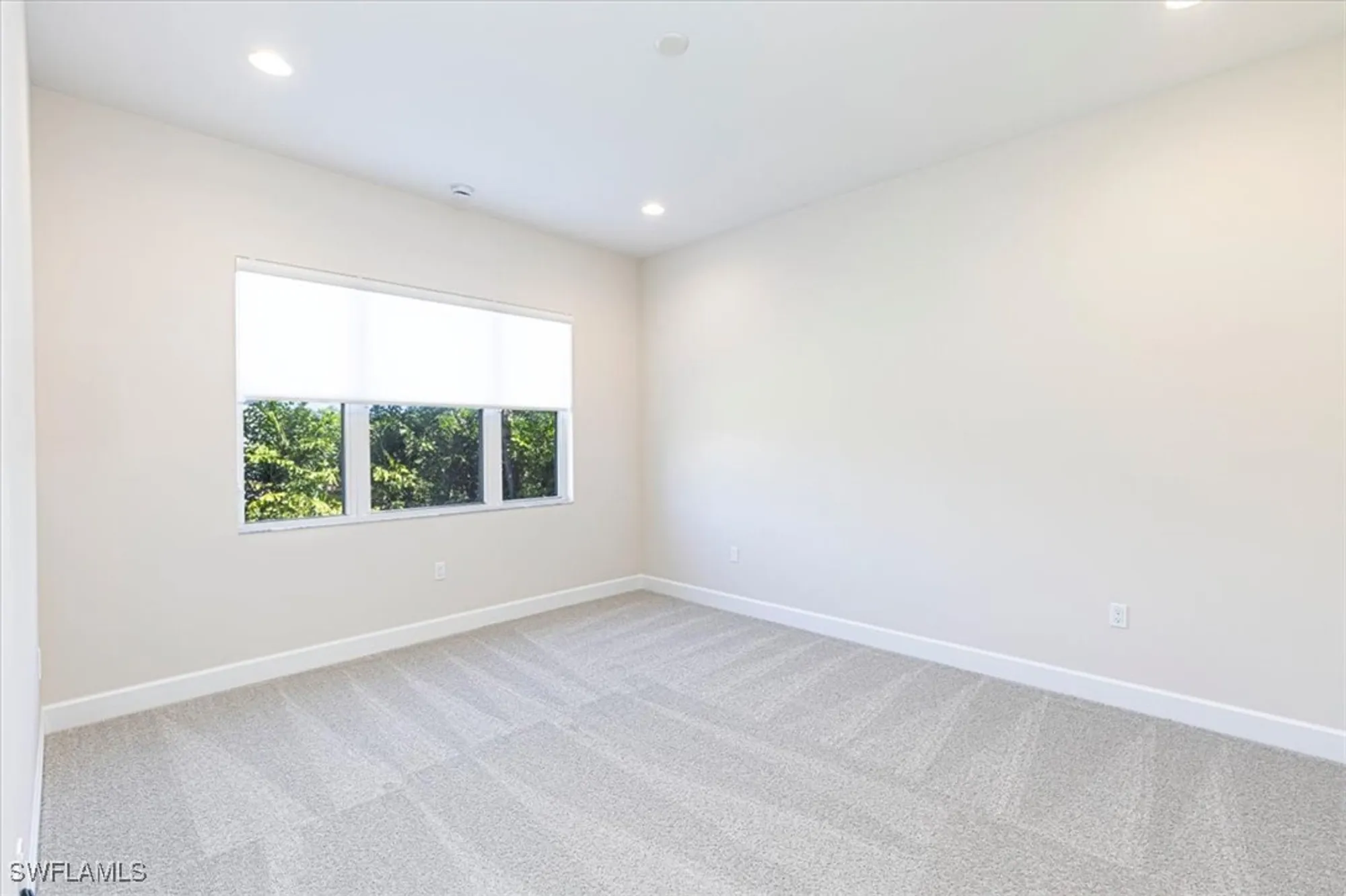 Property Slideshow image 20 of 30 | 2749 durham cir, Naples, FL, 34112