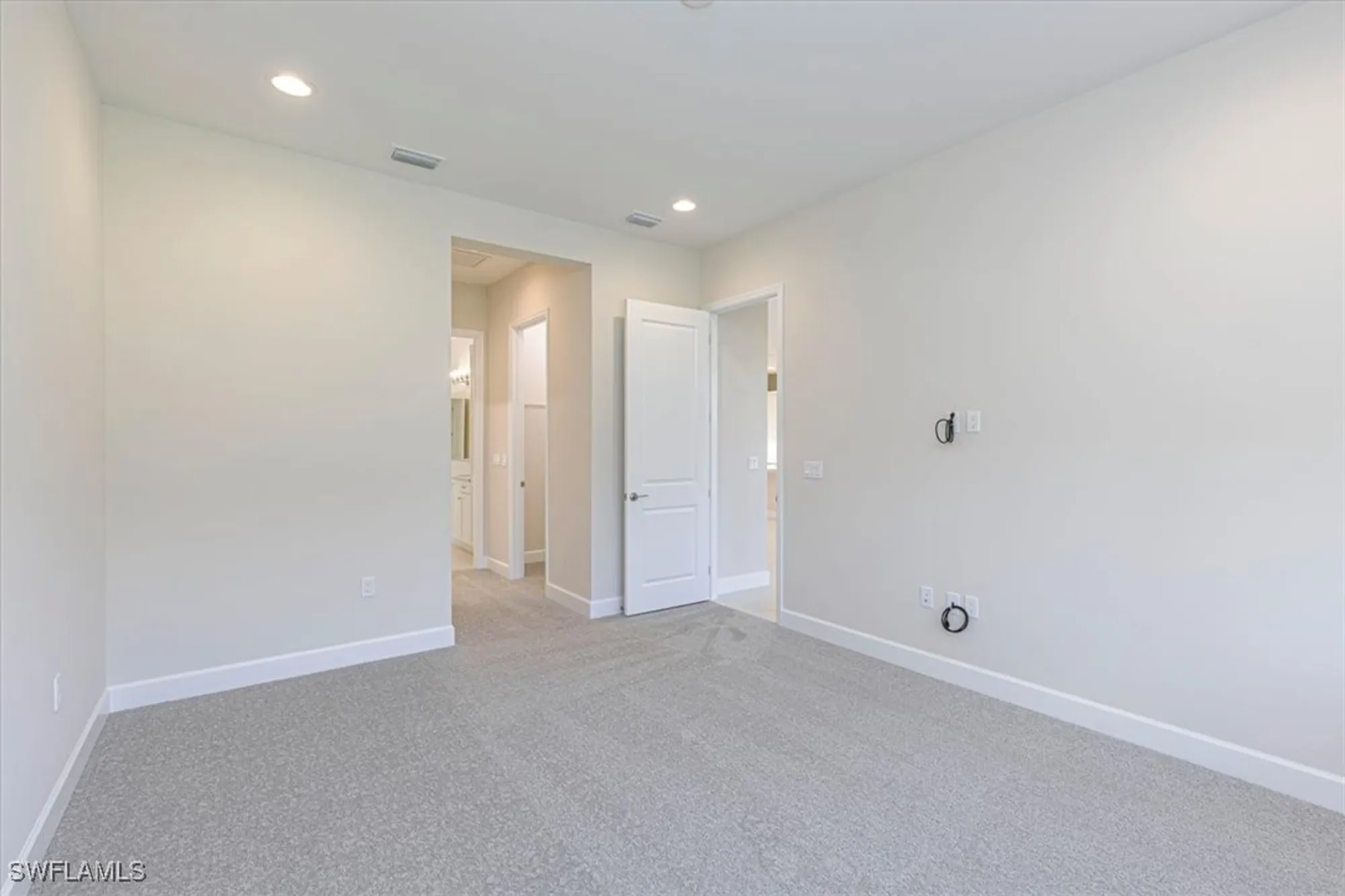 Property Slideshow image 21 of 30 | 2749 durham cir, Naples, FL, 34112