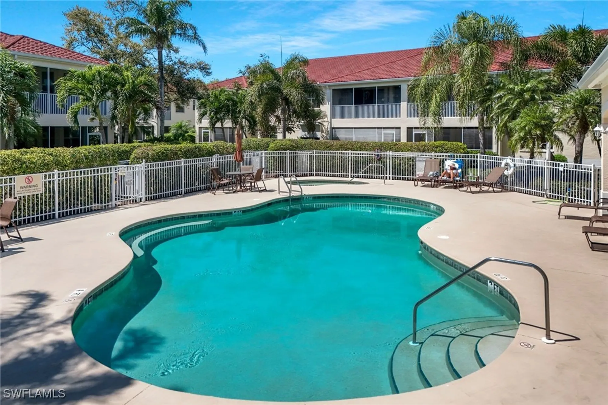 Property Slideshow image 13 of 28 | 630 lalique cir 506, Naples, FL, 34119