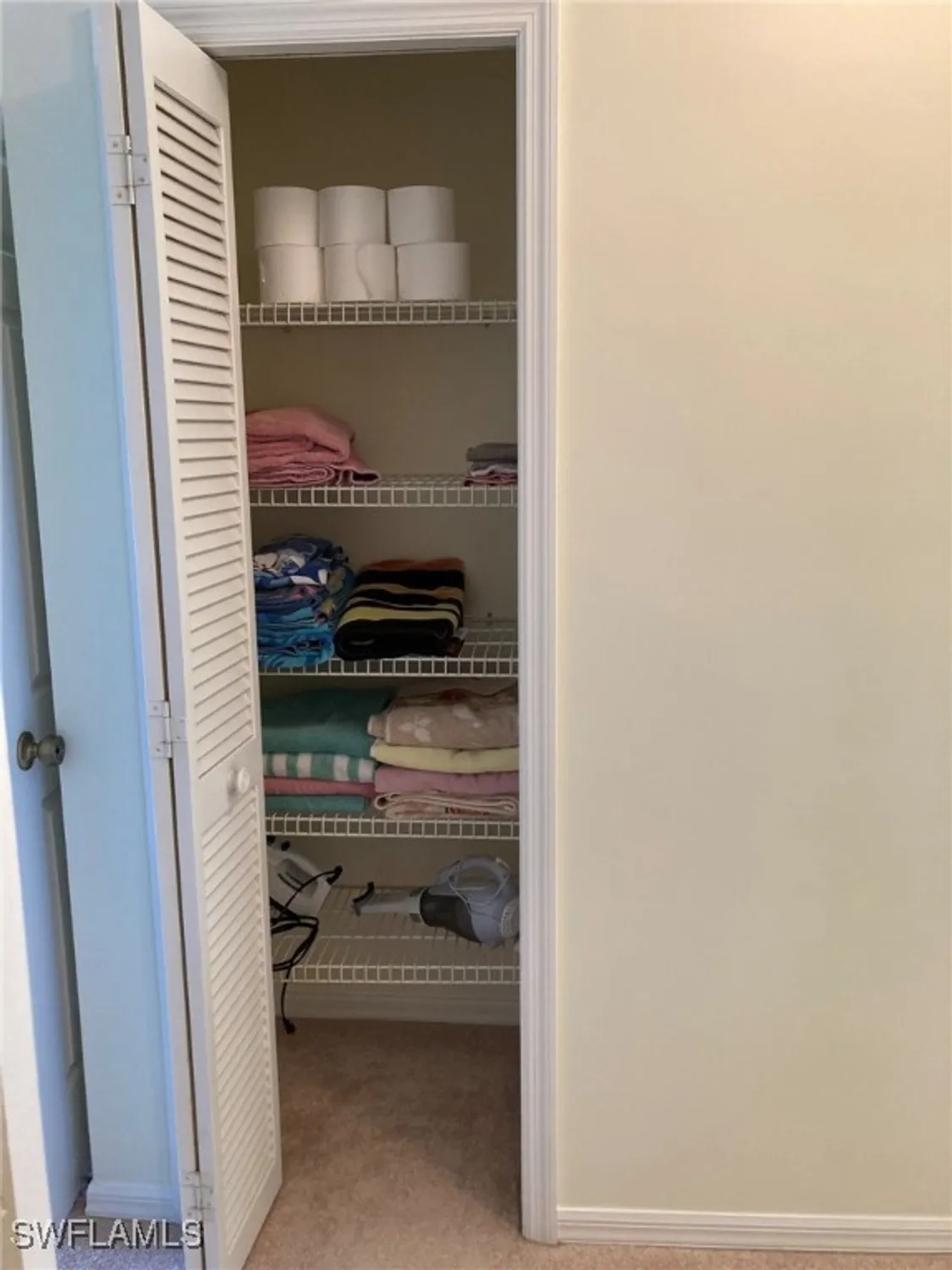 Property Slideshow image 16 of 30 | 13111 cross creek blvd 215, Fort Myers, FL, 33912