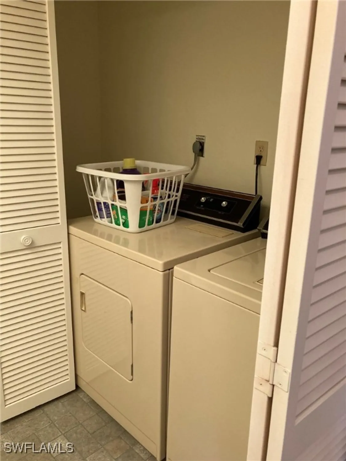 Property Slideshow image 22 of 30 | 13111 cross creek blvd 215, Fort Myers, FL, 33912