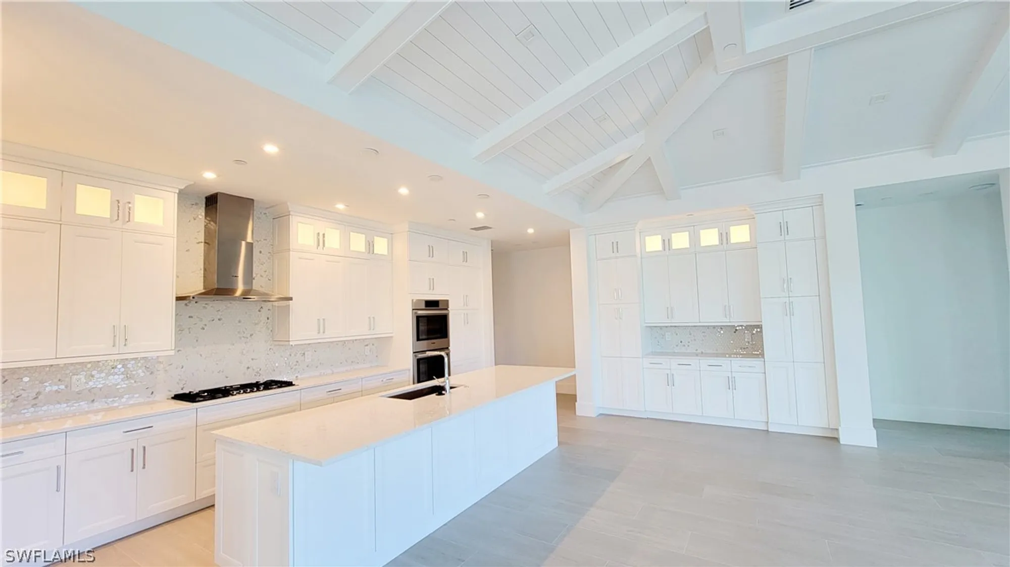 Property Slideshow image 10 of 48 | 3279 dorado ln unit 202, Naples, FL, 34114