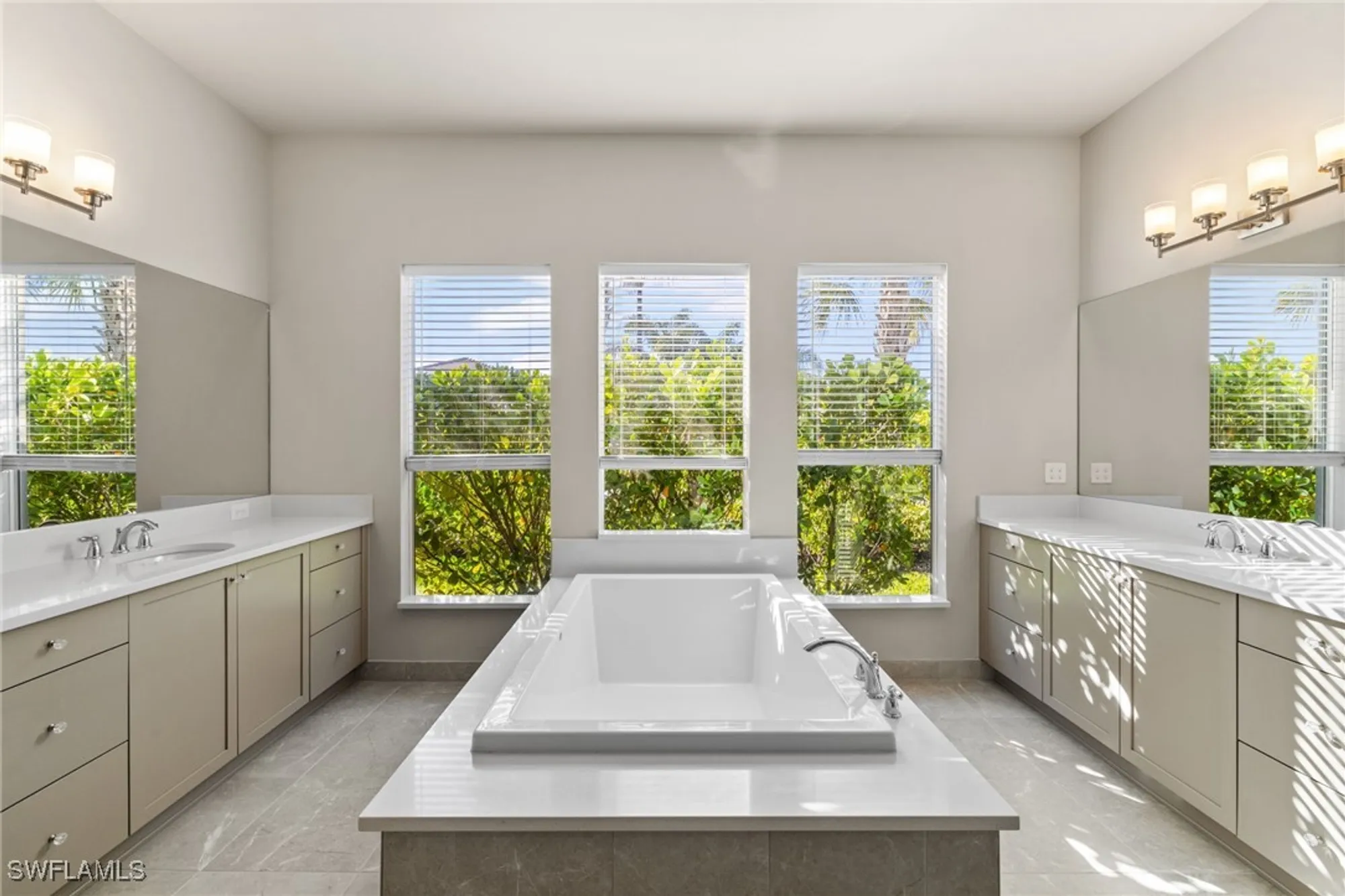Property Slideshow image 34 of 48 | 28661 sicily loop, Bonita Springs, FL, 34135