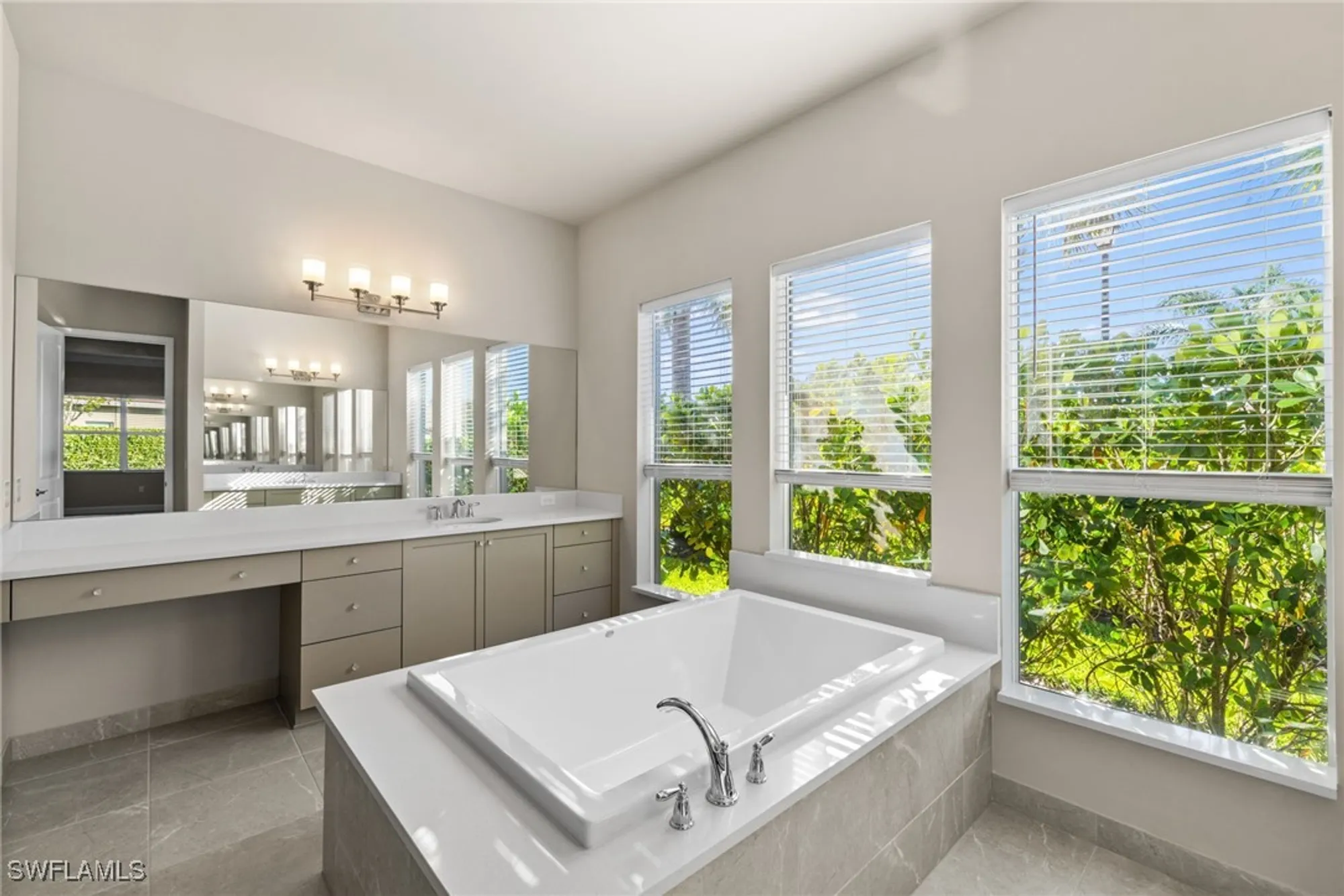 Property Slideshow image 33 of 48 | 28661 sicily loop, Bonita Springs, FL, 34135