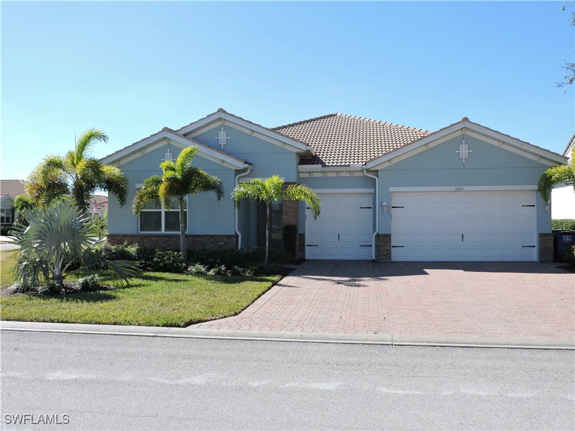 Property Slideshow image 1 of 42 | 3215 apple blossom dr, Alva, FL, 33920
