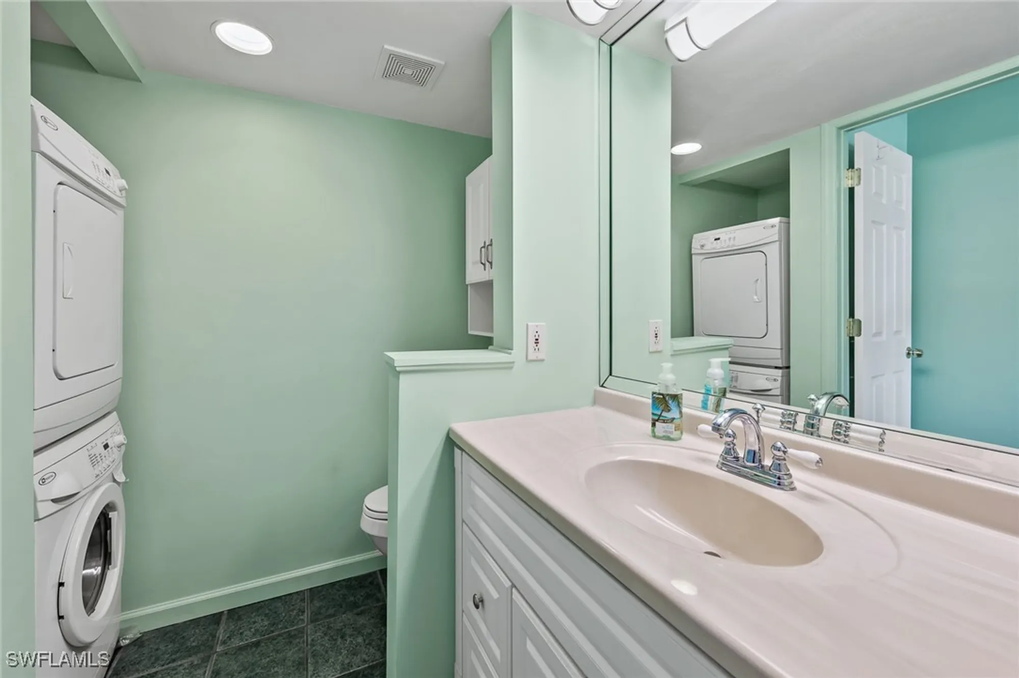 Property Slideshow image 12 of 18 | 14995 rivers edge ct 151, Fort Myers, FL, 33908