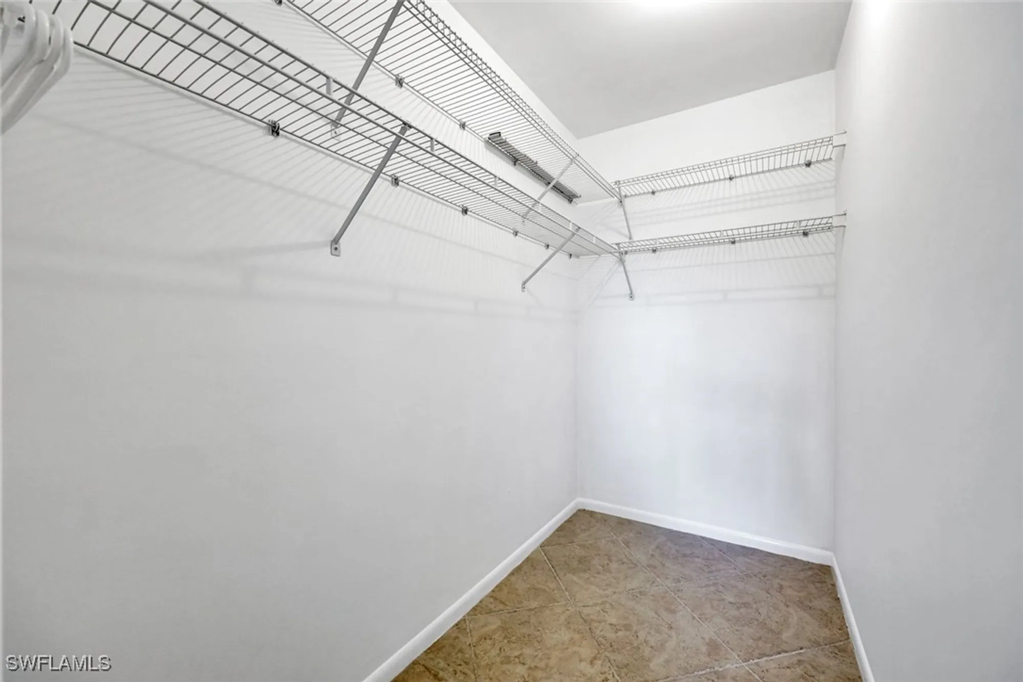 Property Slideshow image 14 of 26 | 820 ketch dr 7, Naples, FL, 34103